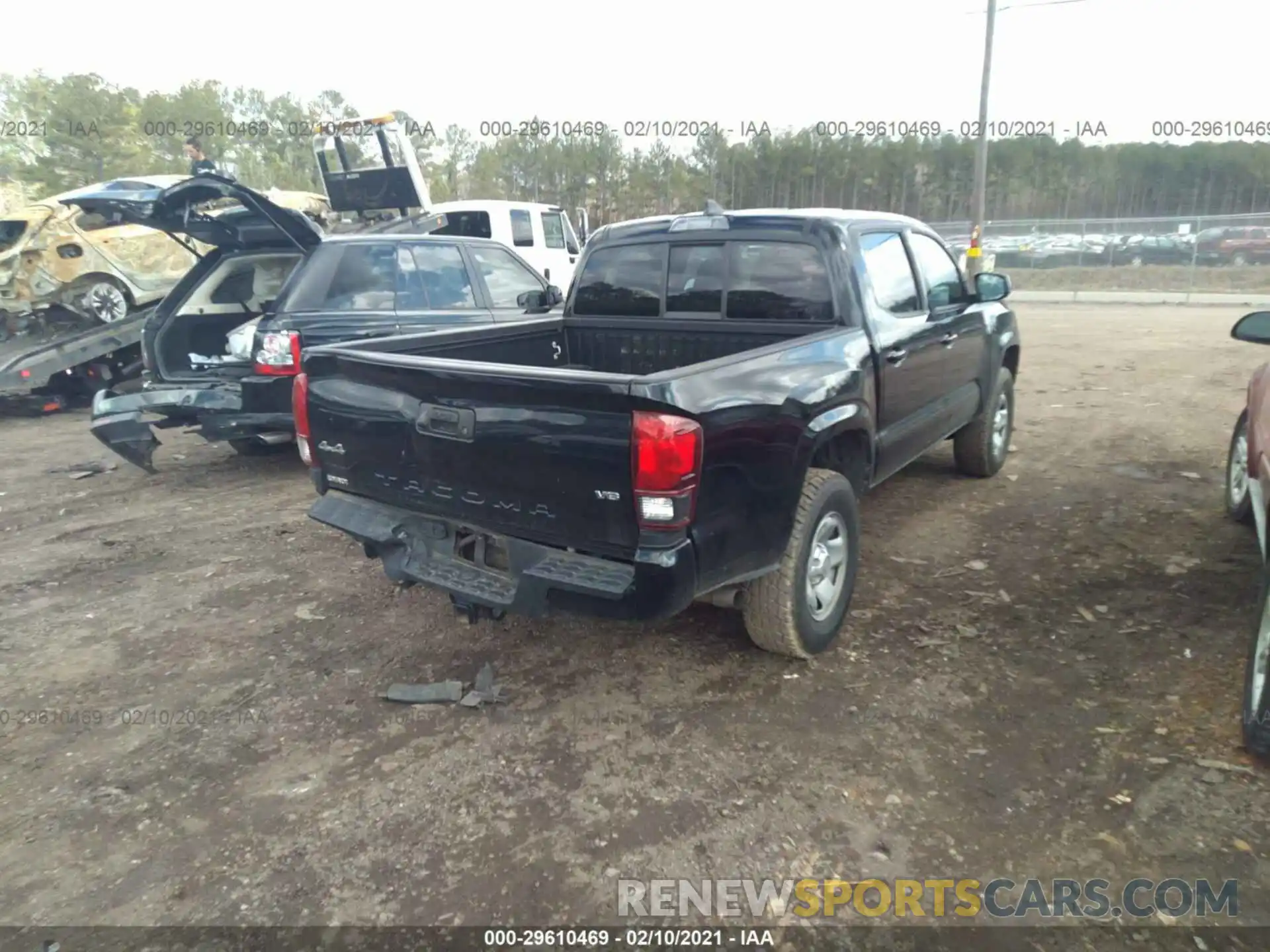 4 Photograph of a damaged car 3TMCZ5AN1KM190787 TOYOTA TACOMA 4WD 2019