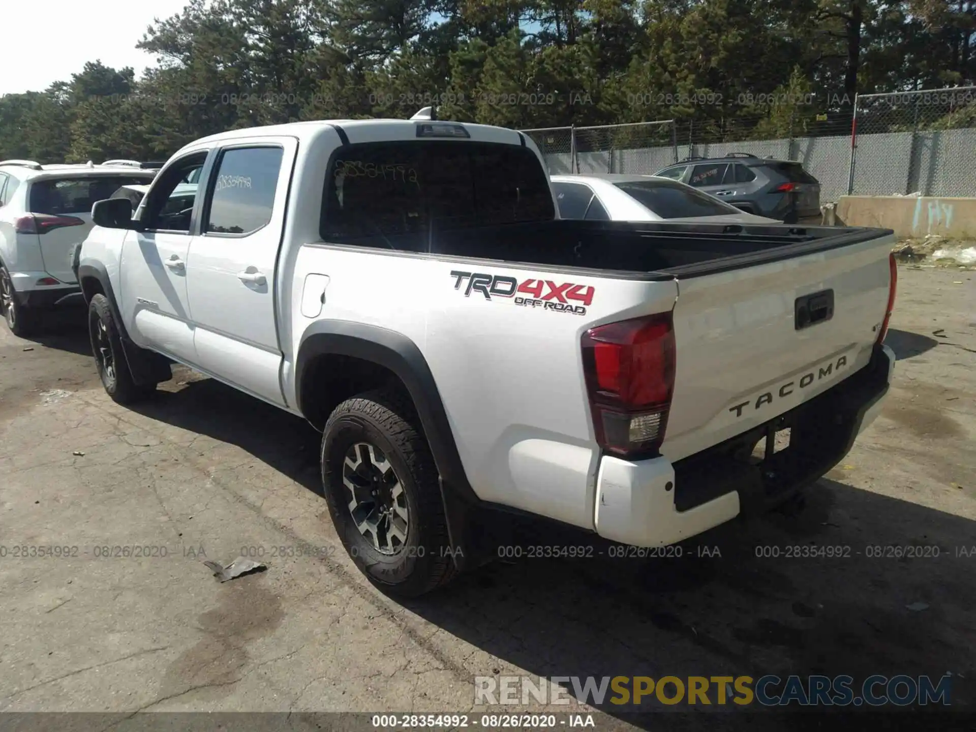 3 Photograph of a damaged car 3TMCZ5AN1KM201299 TOYOTA TACOMA 4WD 2019