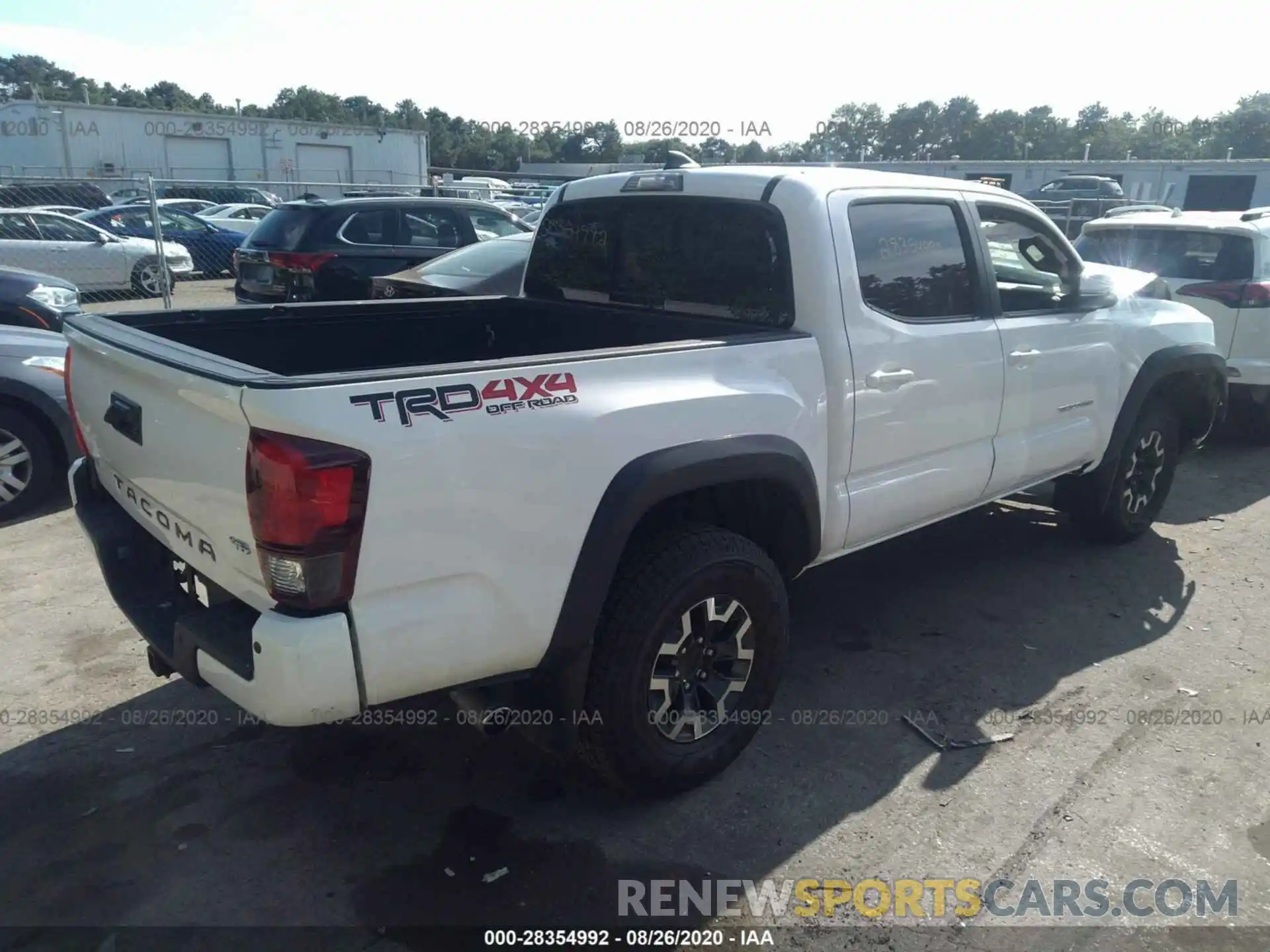 4 Photograph of a damaged car 3TMCZ5AN1KM201299 TOYOTA TACOMA 4WD 2019