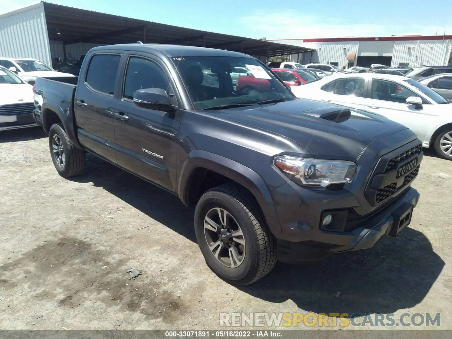 1 Photograph of a damaged car 3TMCZ5AN1KM216773 TOYOTA TACOMA 4WD 2019