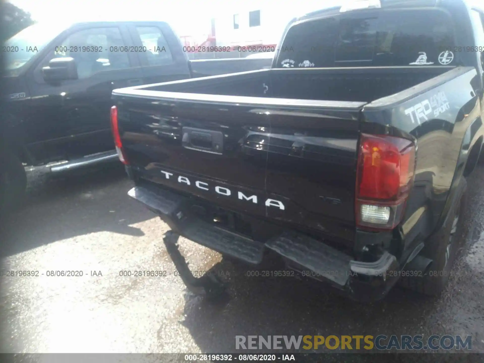 6 Photograph of a damaged car 3TMCZ5AN1KM219706 TOYOTA TACOMA 4WD 2019