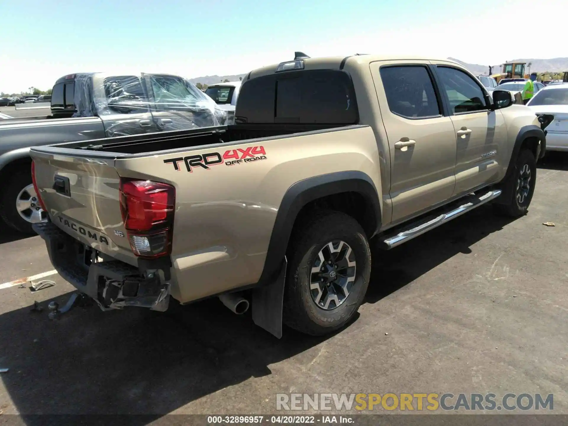 4 Photograph of a damaged car 3TMCZ5AN1KM219804 TOYOTA TACOMA 4WD 2019