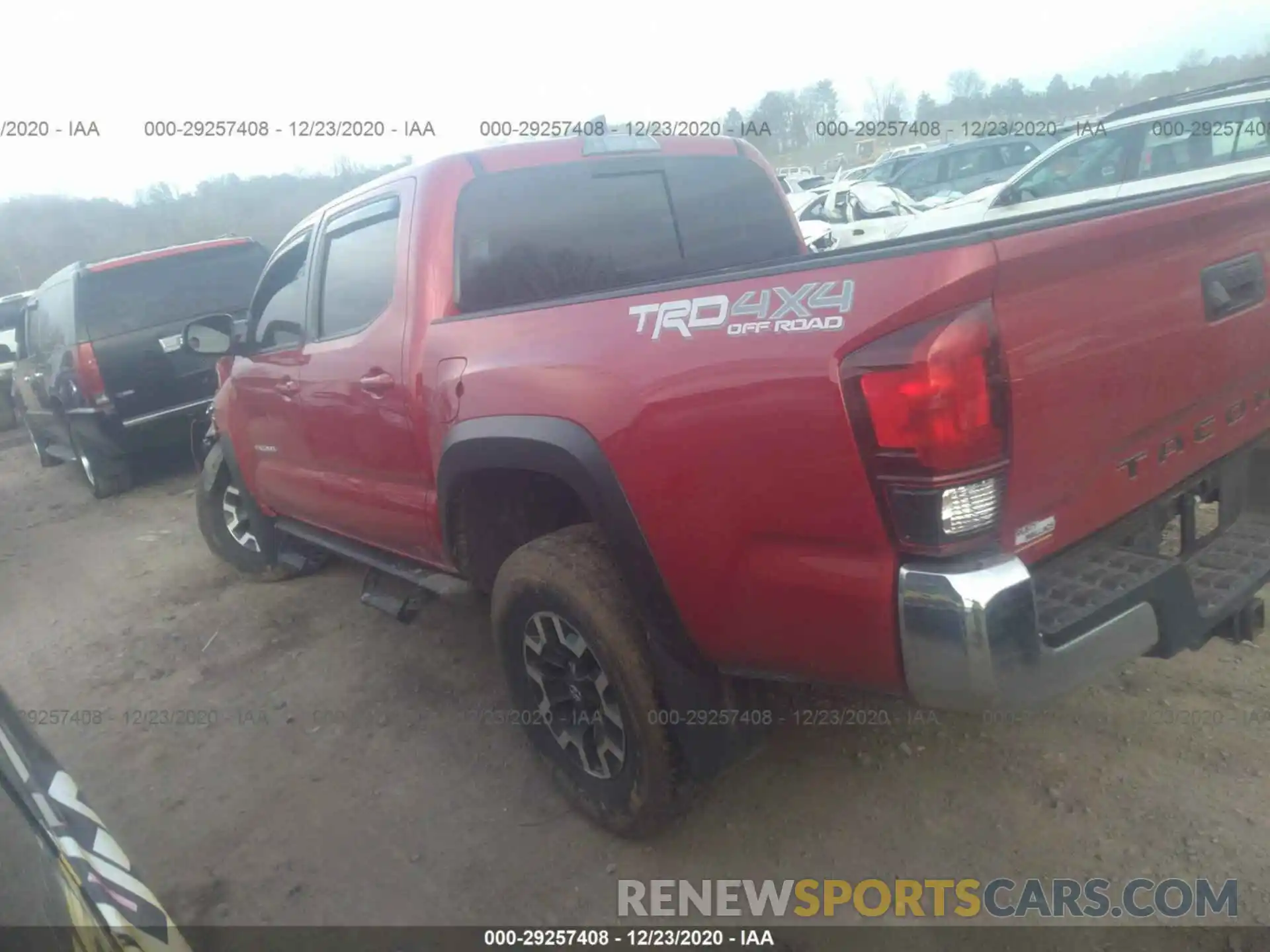 3 Photograph of a damaged car 3TMCZ5AN1KM222329 TOYOTA TACOMA 4WD 2019