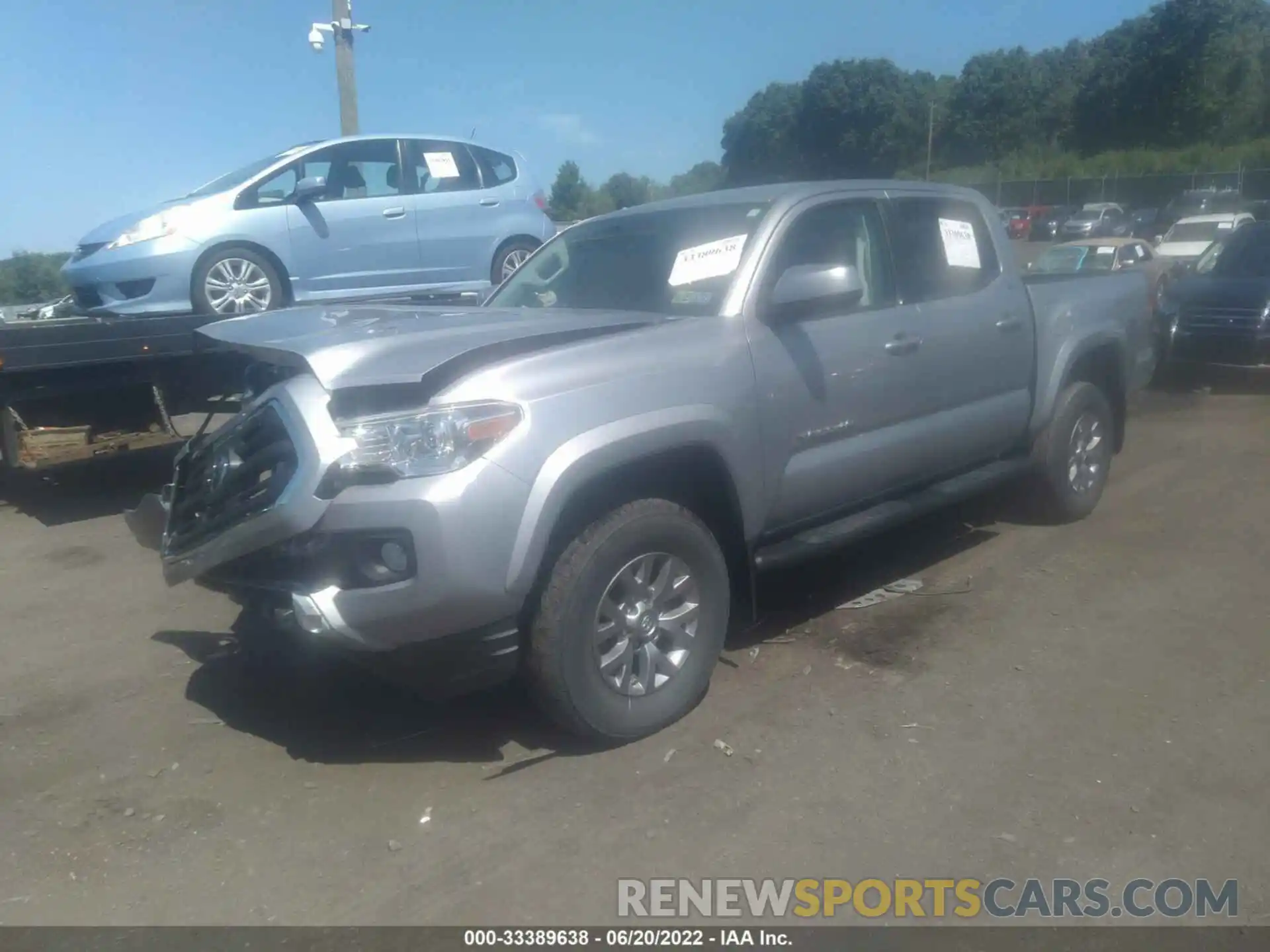 2 Photograph of a damaged car 3TMCZ5AN1KM233802 TOYOTA TACOMA 4WD 2019