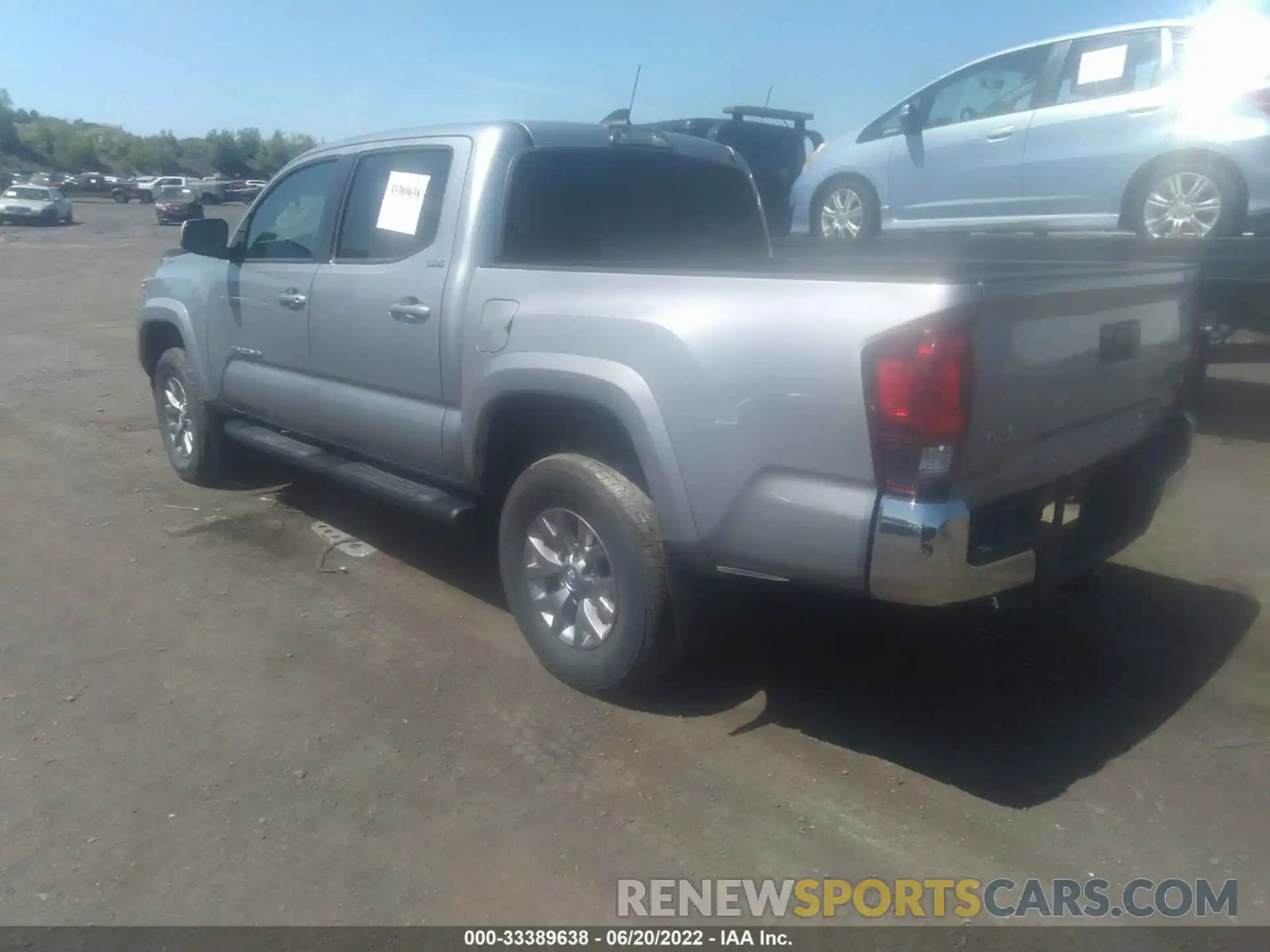 3 Photograph of a damaged car 3TMCZ5AN1KM233802 TOYOTA TACOMA 4WD 2019