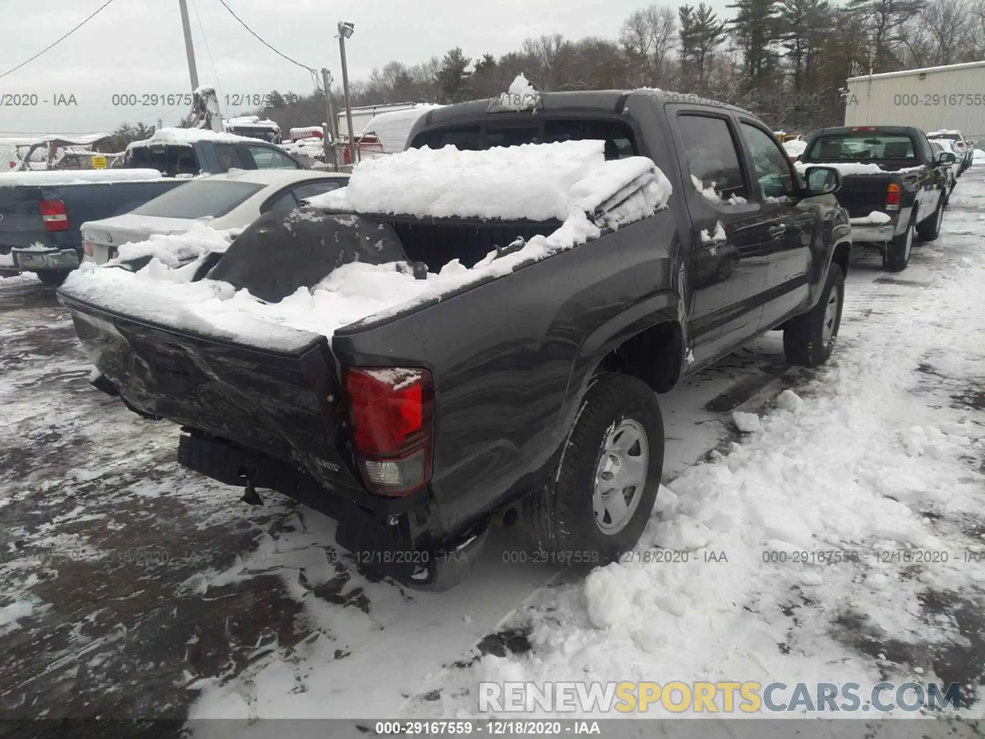 4 Photograph of a damaged car 3TMCZ5AN1KM243388 TOYOTA TACOMA 4WD 2019