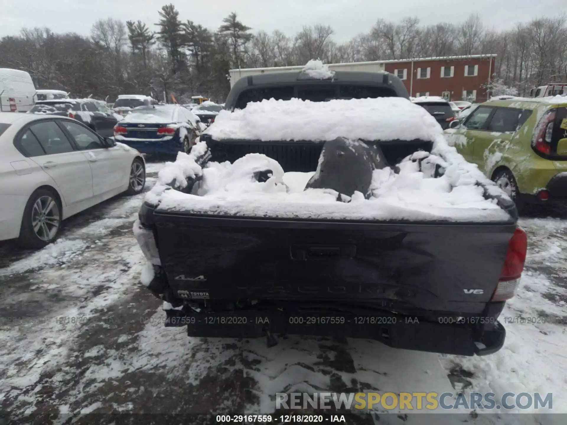 6 Photograph of a damaged car 3TMCZ5AN1KM243388 TOYOTA TACOMA 4WD 2019