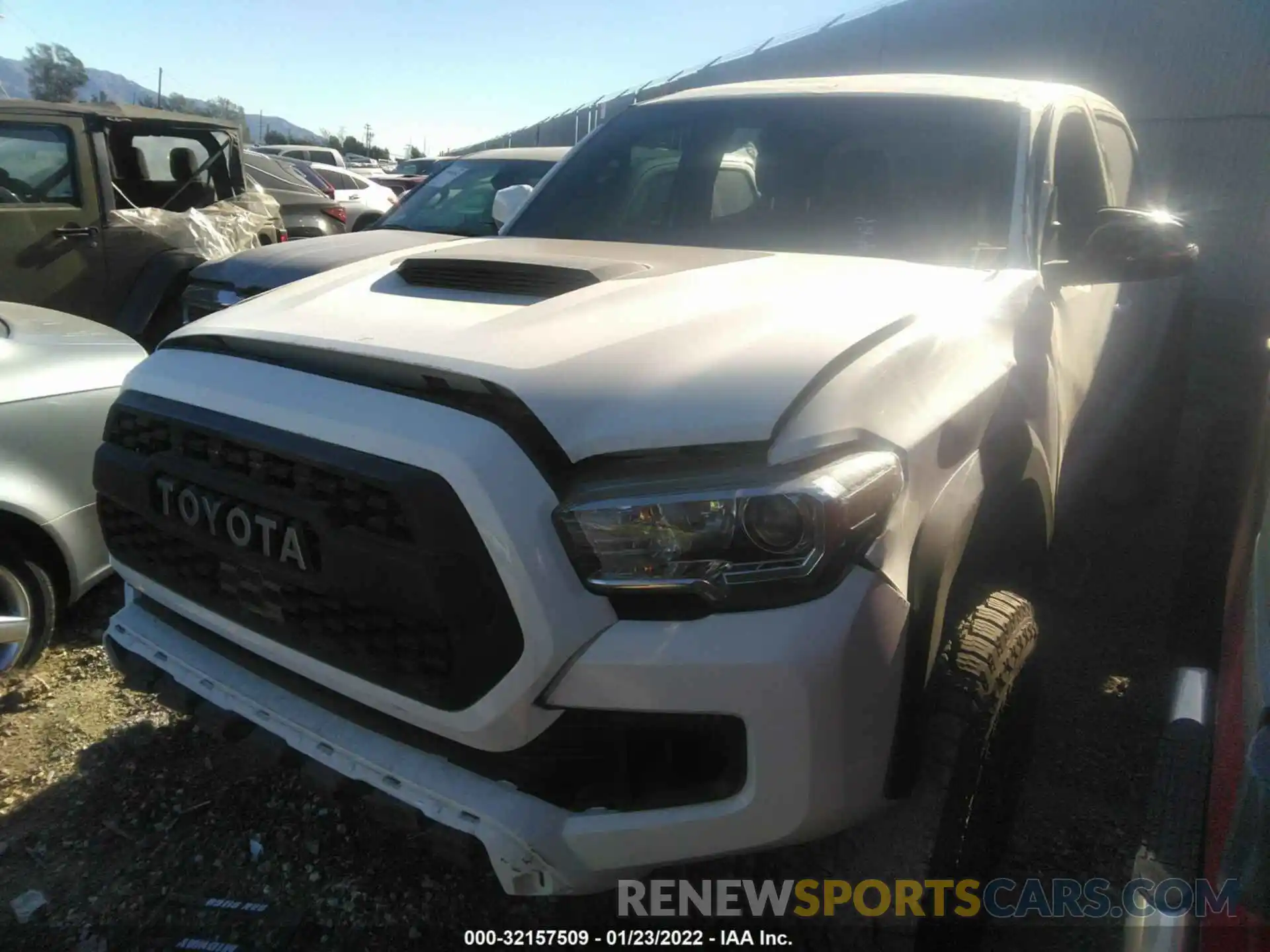 2 Photograph of a damaged car 3TMCZ5AN1KM246615 TOYOTA TACOMA 4WD 2019