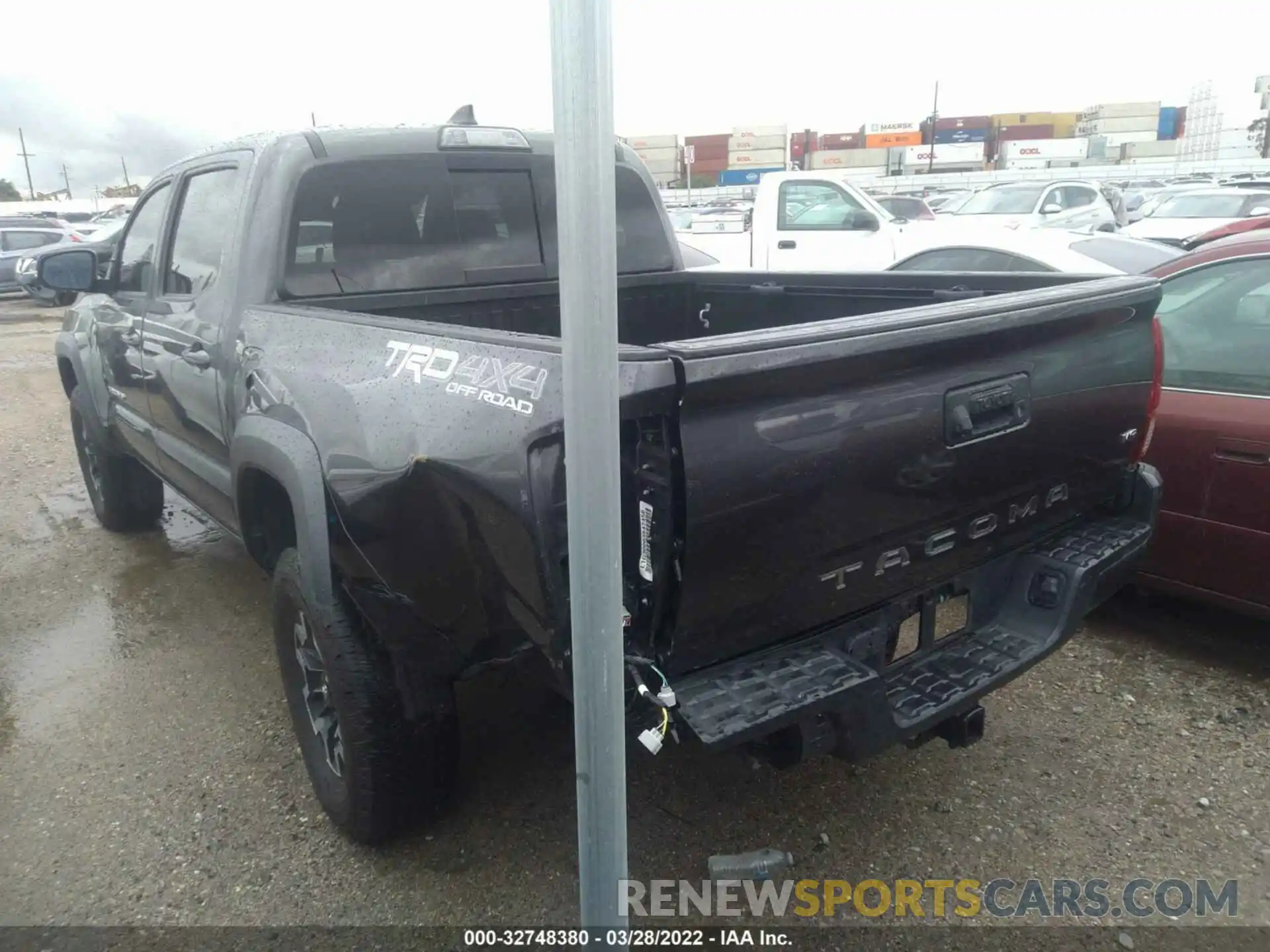 3 Photograph of a damaged car 3TMCZ5AN1KM251409 TOYOTA TACOMA 4WD 2019