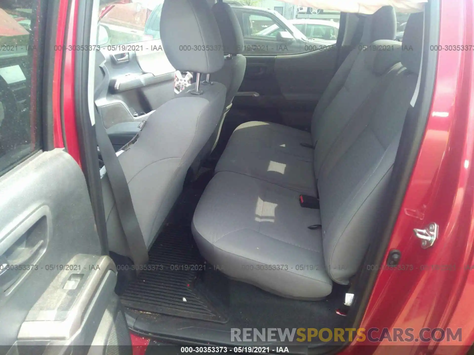 8 Photograph of a damaged car 3TMCZ5AN1KM251829 TOYOTA TACOMA 4WD 2019