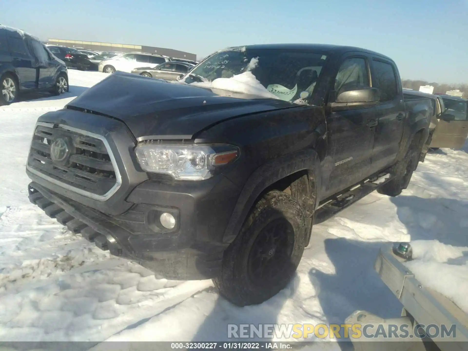 2 Фотография поврежденного автомобиля 3TMCZ5AN1KM268291 TOYOTA TACOMA 4WD 2019