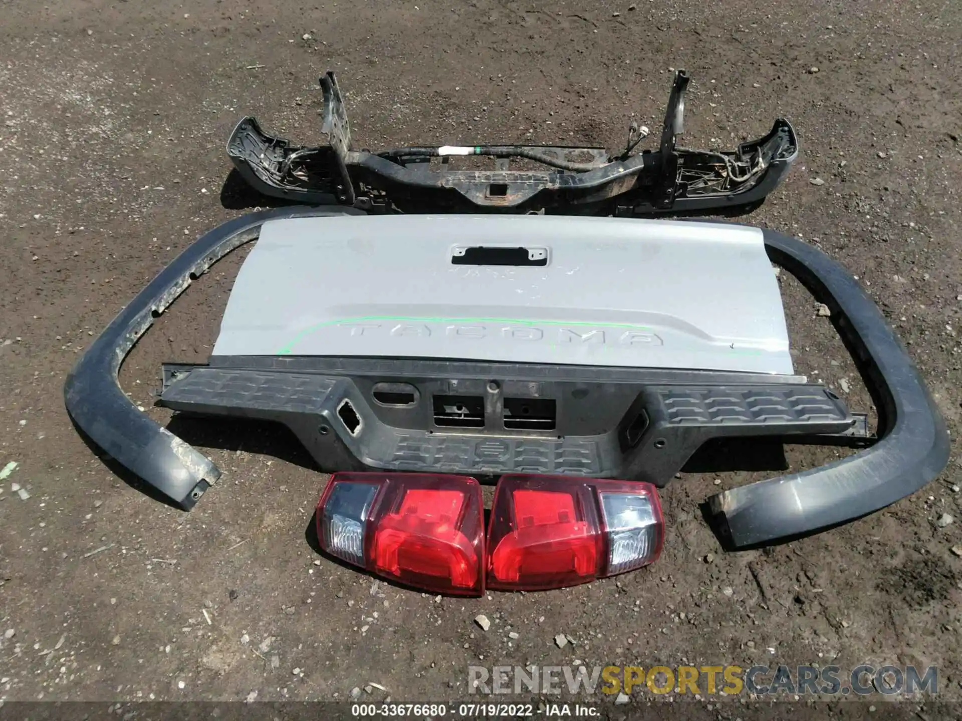 12 Photograph of a damaged car 3TMCZ5AN1KM270705 TOYOTA TACOMA 4WD 2019