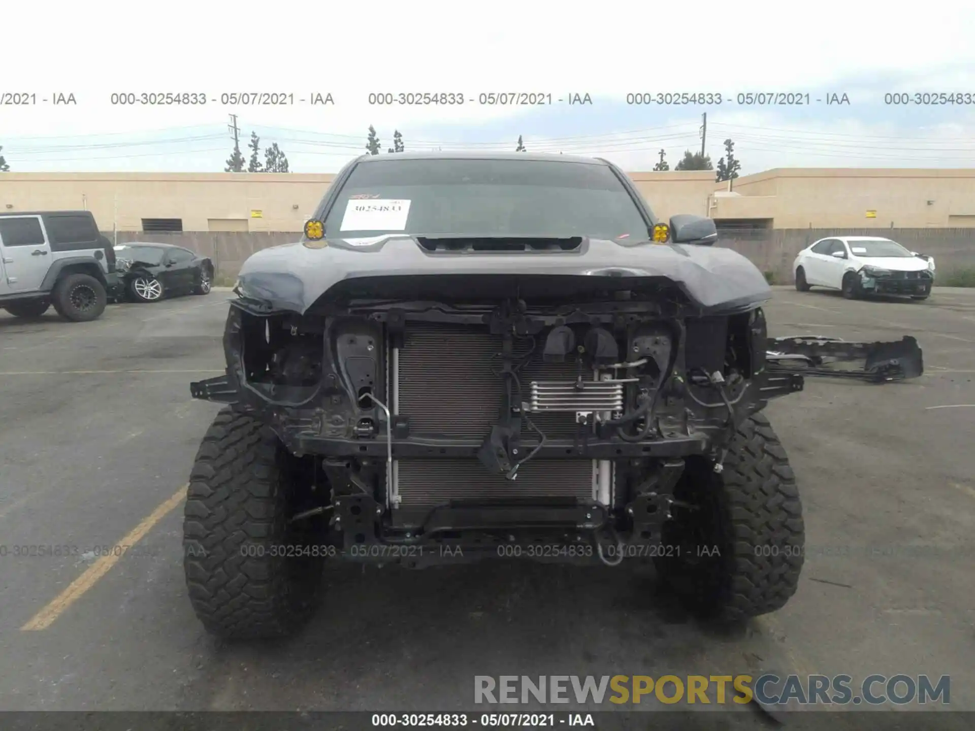 6 Photograph of a damaged car 3TMCZ5AN1KM275337 TOYOTA TACOMA 4WD 2019