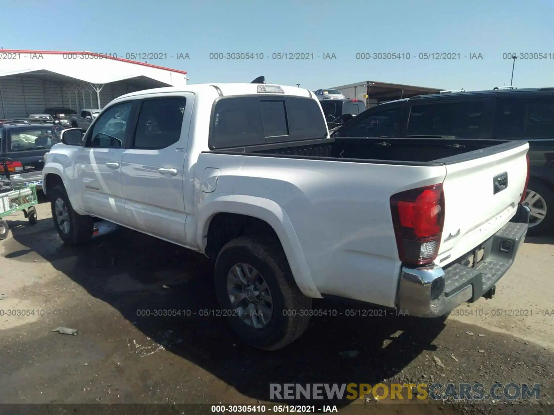 3 Фотография поврежденного автомобиля 3TMCZ5AN1KM277525 TOYOTA TACOMA 4WD 2019