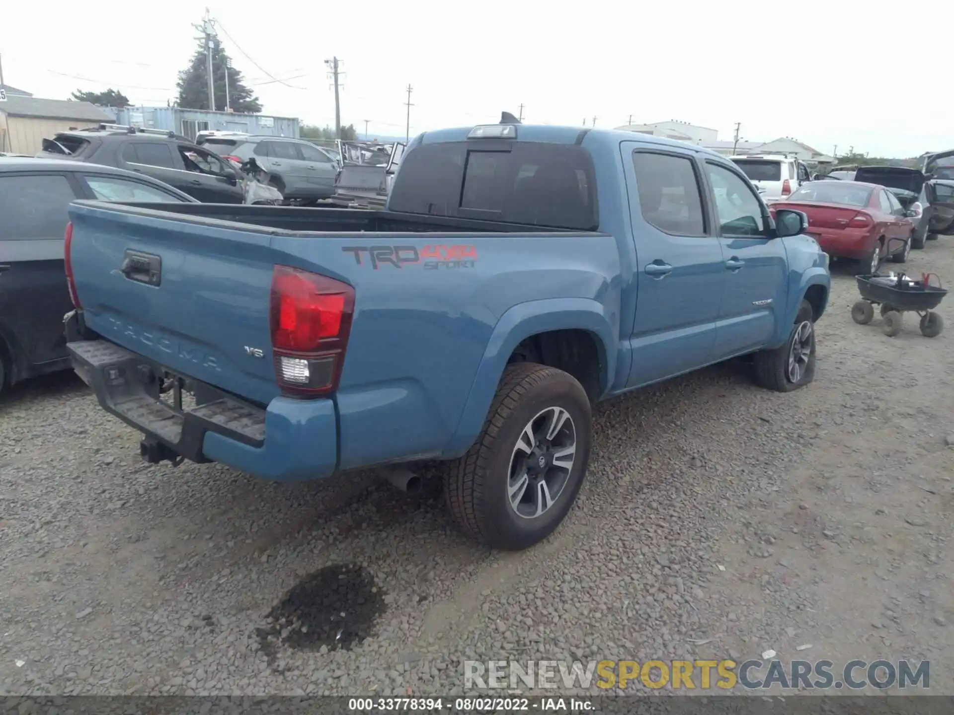 4 Photograph of a damaged car 3TMCZ5AN1KM280747 TOYOTA TACOMA 4WD 2019