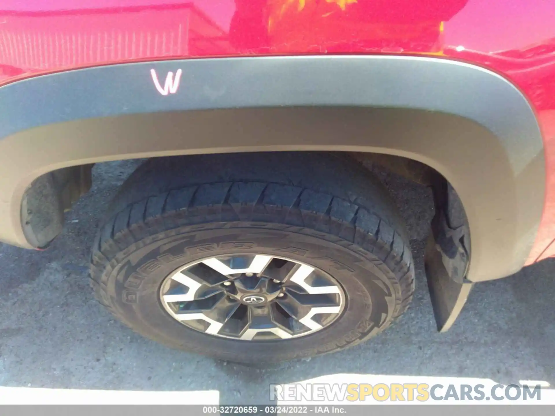 12 Photograph of a damaged car 3TMCZ5AN1KM281591 TOYOTA TACOMA 4WD 2019