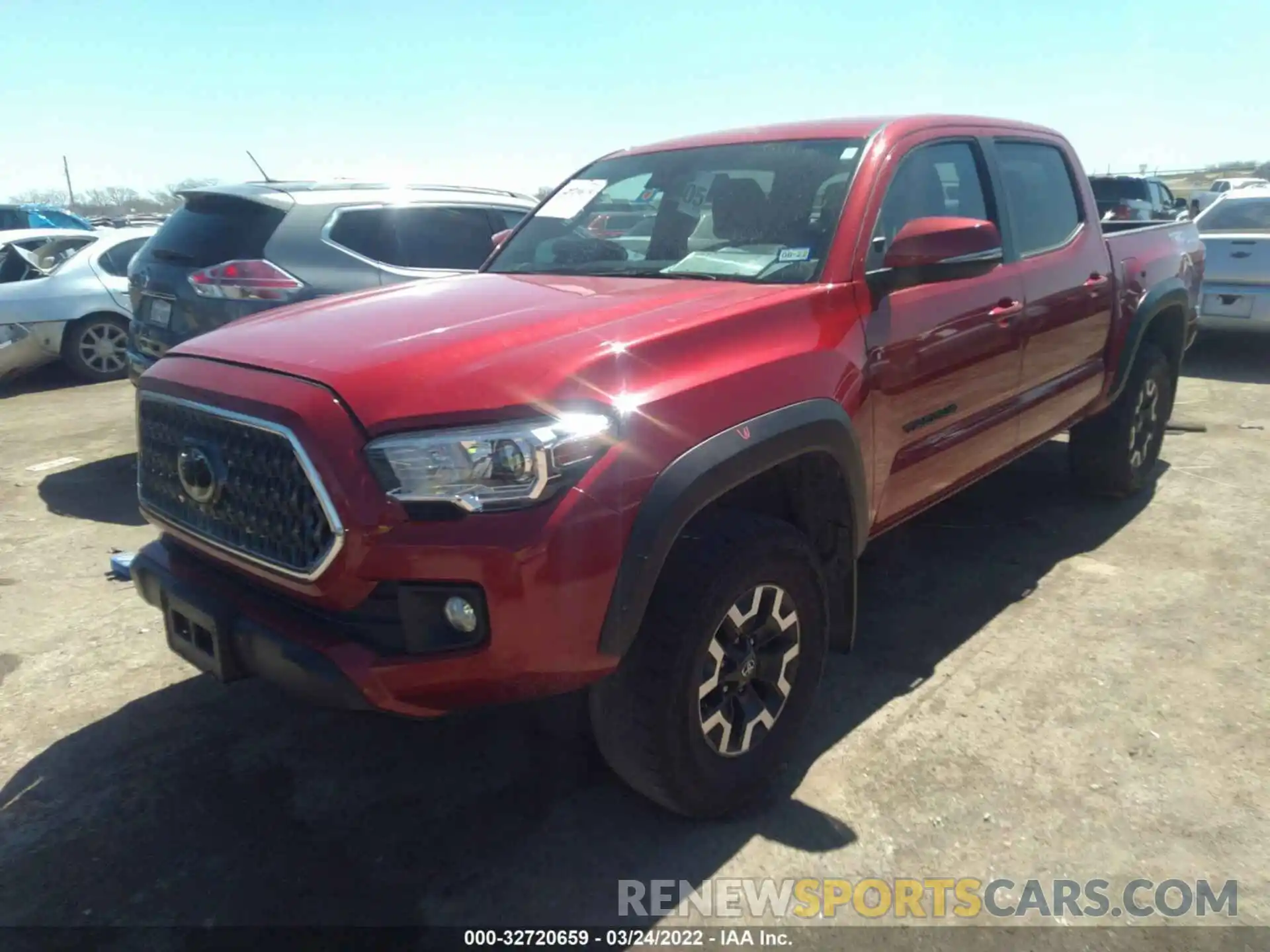 2 Photograph of a damaged car 3TMCZ5AN1KM281591 TOYOTA TACOMA 4WD 2019