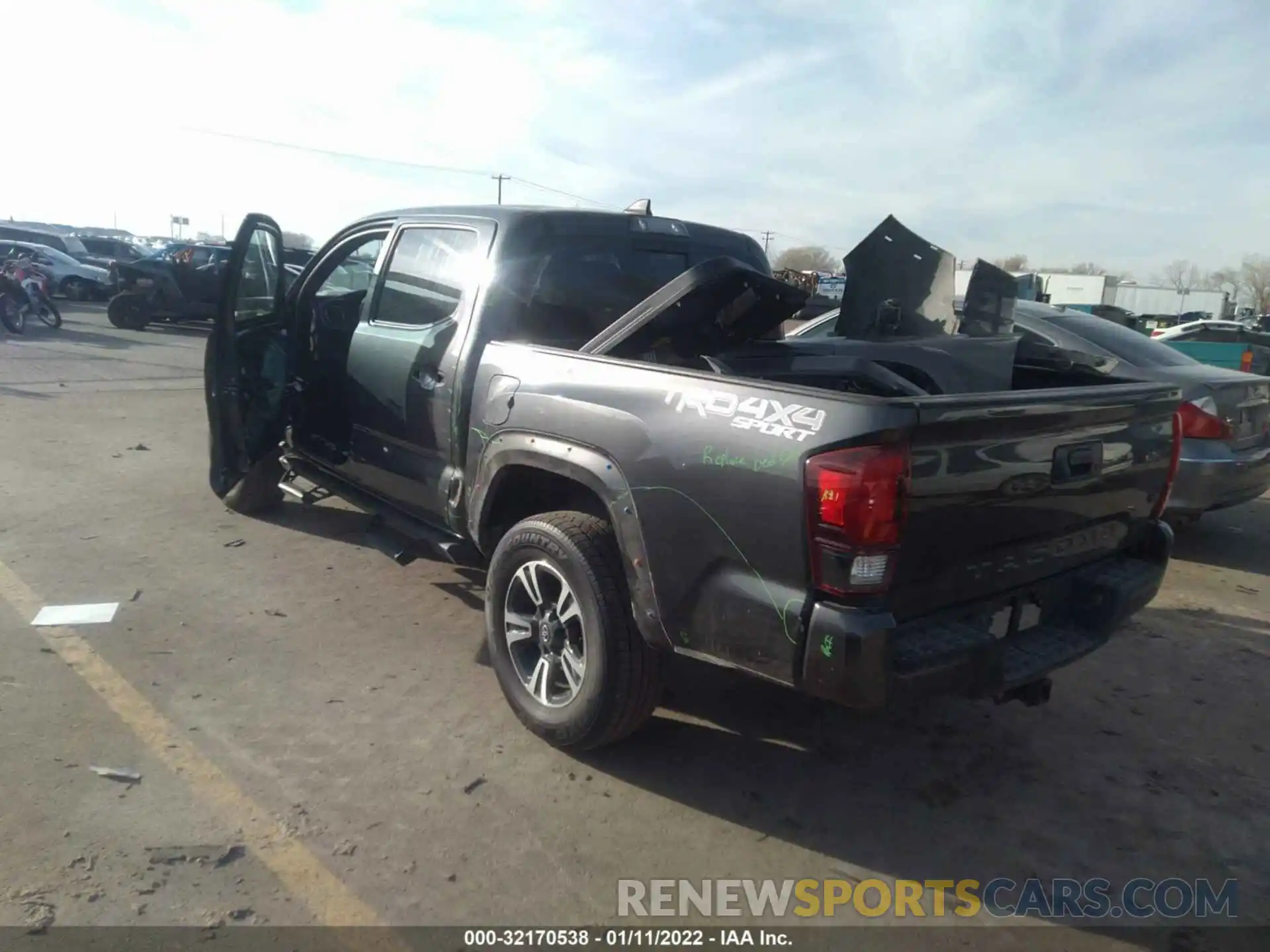 3 Photograph of a damaged car 3TMCZ5AN1KM284233 TOYOTA TACOMA 4WD 2019