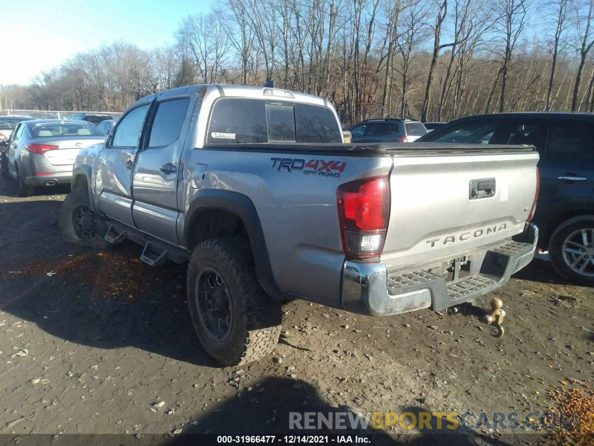 3 Photograph of a damaged car 3TMCZ5AN1KM284281 TOYOTA TACOMA 4WD 2019