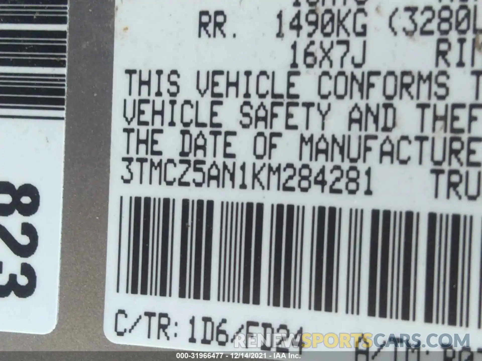 9 Photograph of a damaged car 3TMCZ5AN1KM284281 TOYOTA TACOMA 4WD 2019