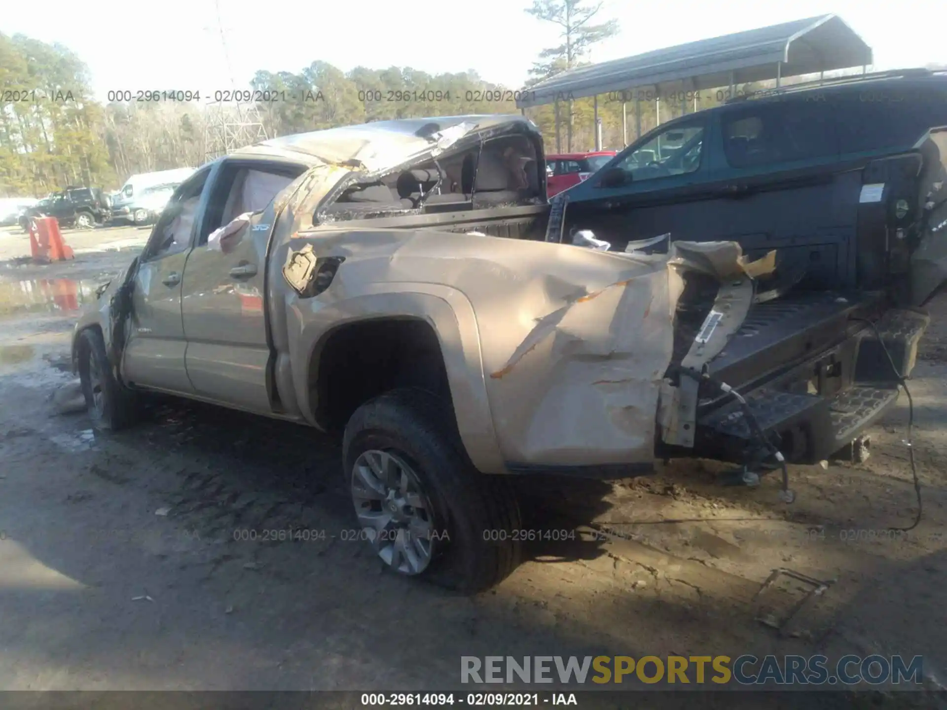 3 Photograph of a damaged car 3TMCZ5AN1KM284653 TOYOTA TACOMA 4WD 2019