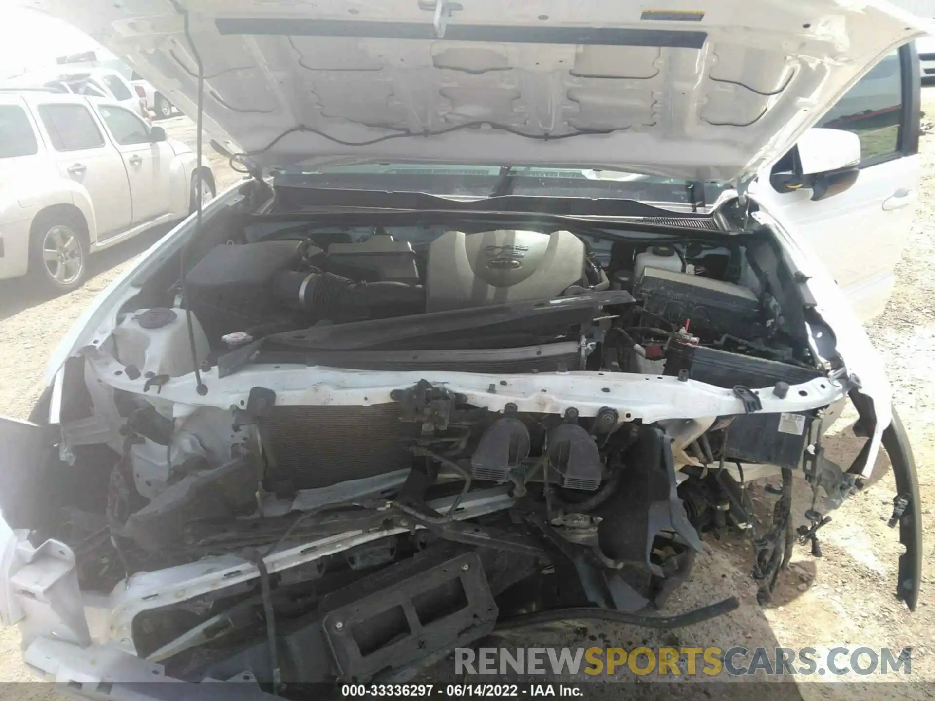 10 Photograph of a damaged car 3TMCZ5AN2KM196162 TOYOTA TACOMA 4WD 2019