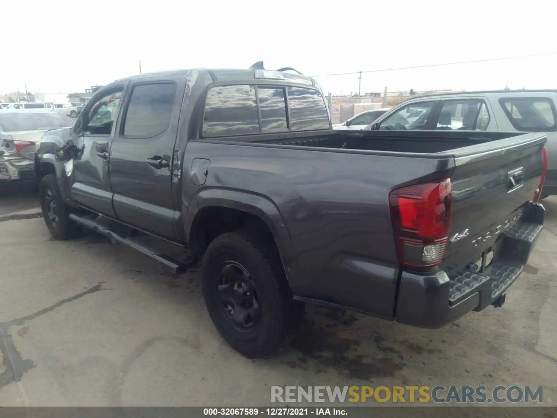 3 Photograph of a damaged car 3TMCZ5AN2KM197702 TOYOTA TACOMA 4WD 2019