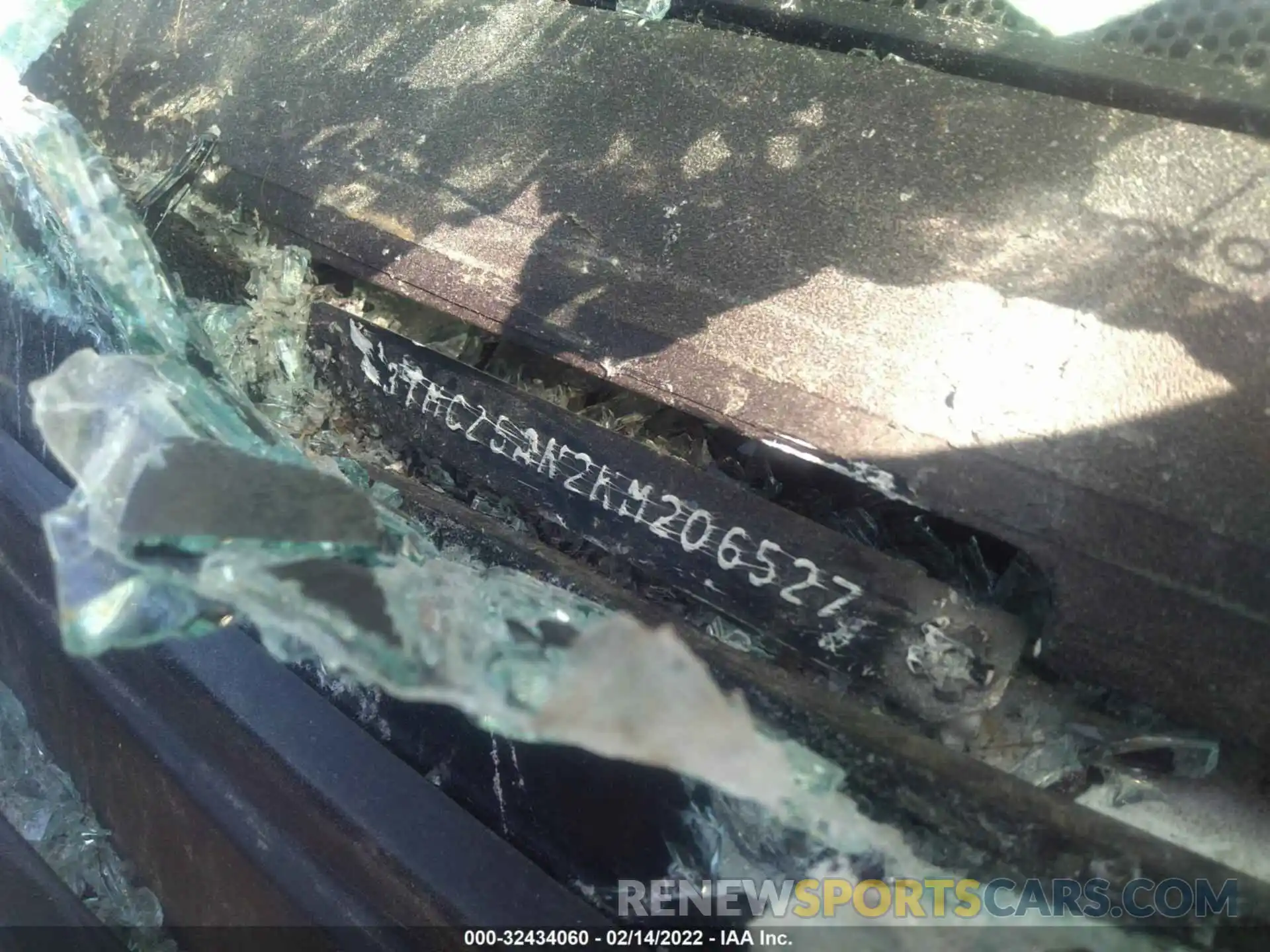 9 Photograph of a damaged car 3TMCZ5AN2KM206527 TOYOTA TACOMA 4WD 2019