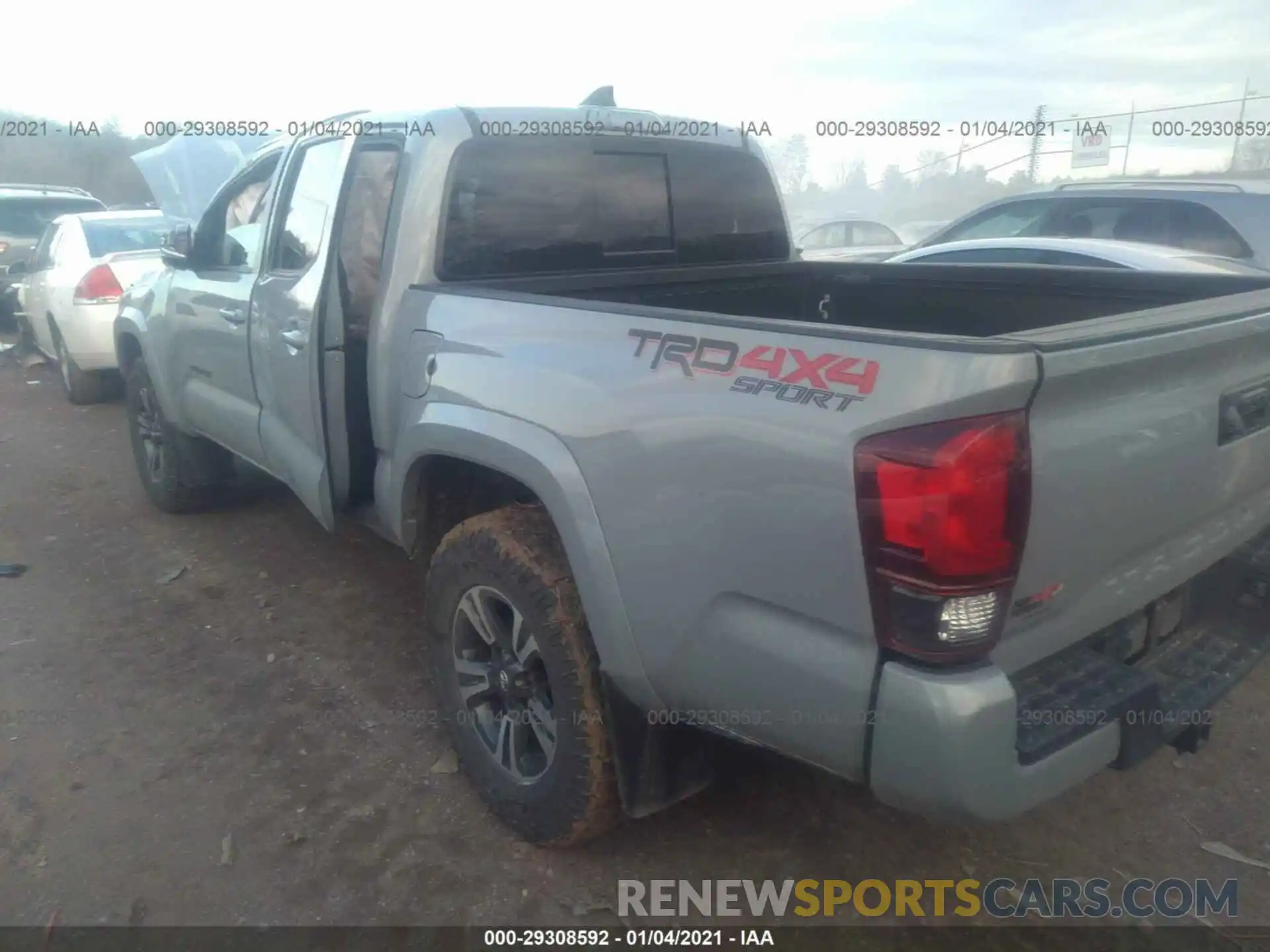 3 Фотография поврежденного автомобиля 3TMCZ5AN2KM209279 TOYOTA TACOMA 4WD 2019