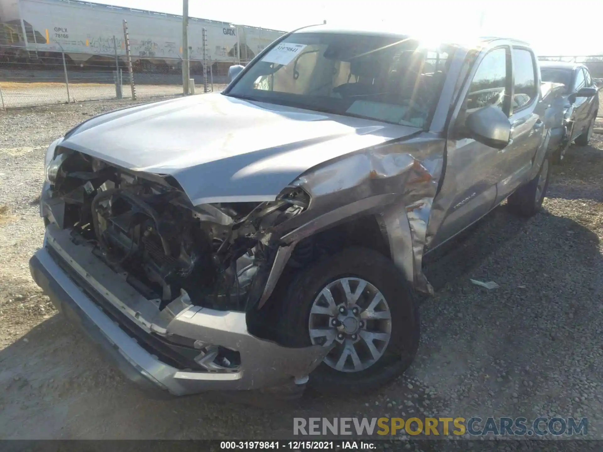 6 Photograph of a damaged car 3TMCZ5AN2KM216118 TOYOTA TACOMA 4WD 2019