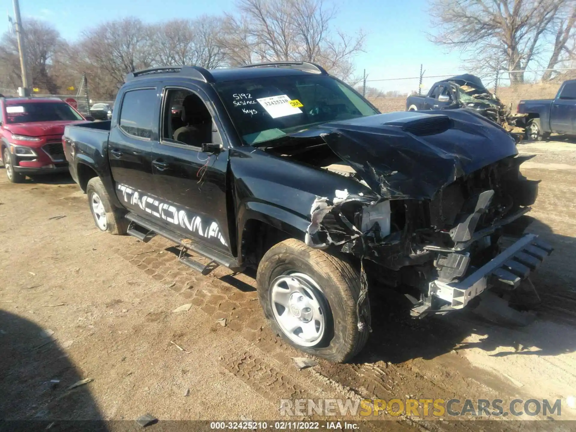 1 Photograph of a damaged car 3TMCZ5AN2KM218970 TOYOTA TACOMA 4WD 2019