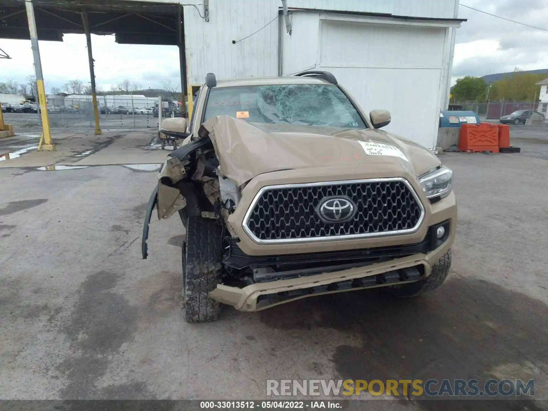 6 Photograph of a damaged car 3TMCZ5AN2KM227443 TOYOTA TACOMA 4WD 2019