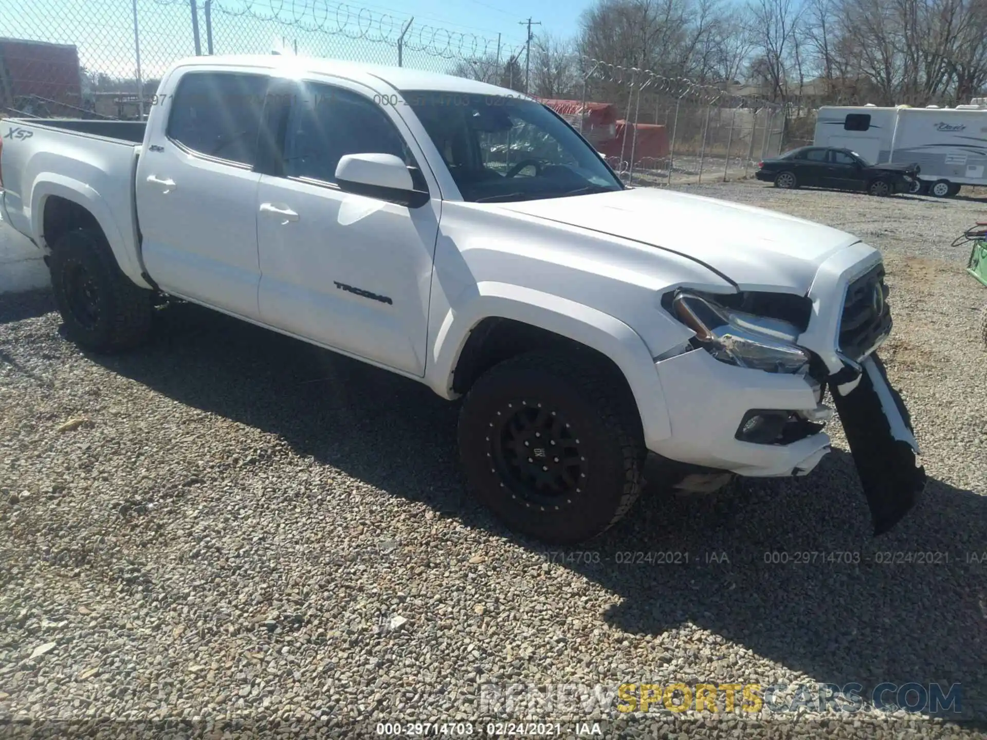 1 Photograph of a damaged car 3TMCZ5AN2KM227703 TOYOTA TACOMA 4WD 2019