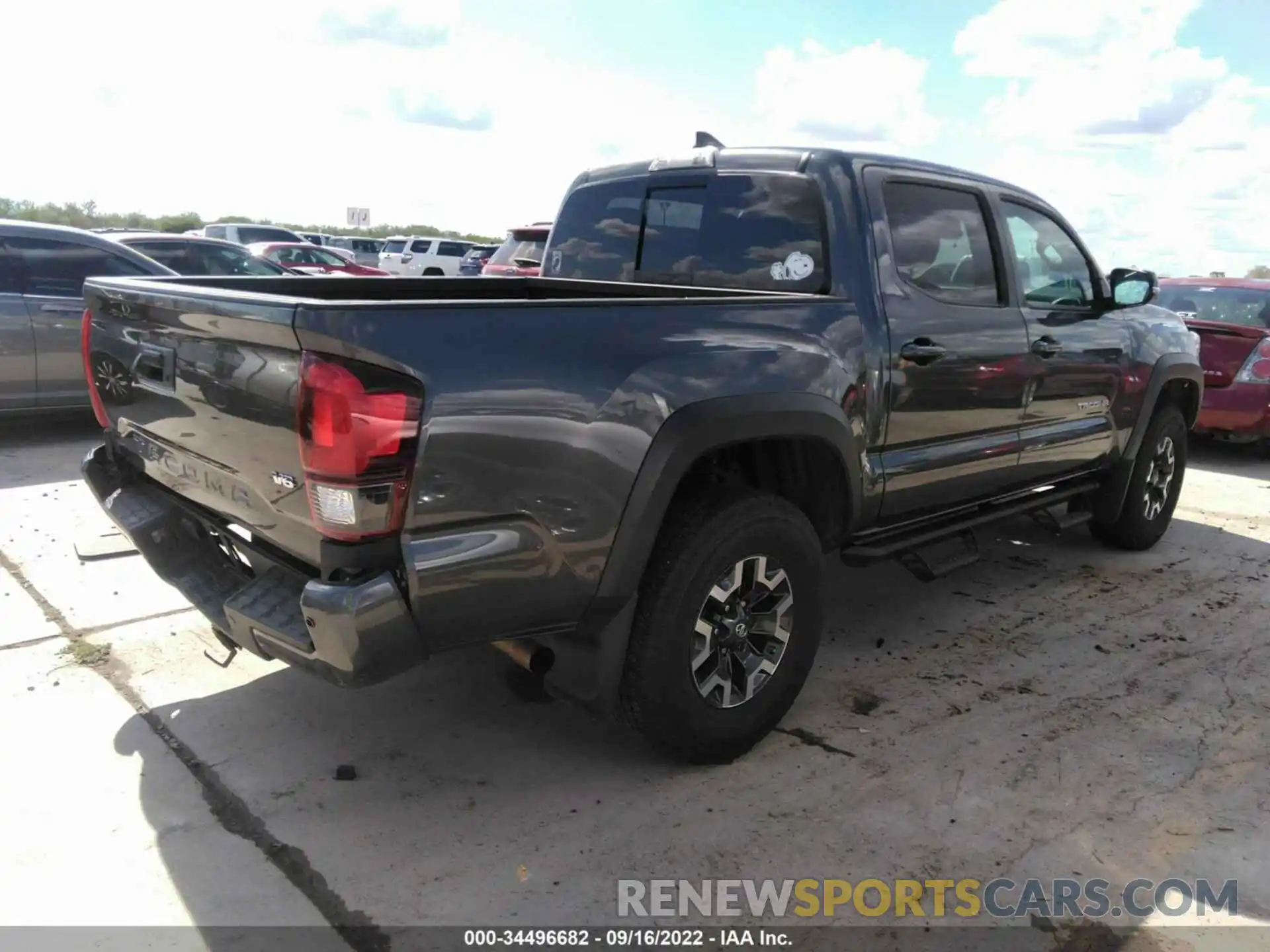 4 Photograph of a damaged car 3TMCZ5AN2KM240368 TOYOTA TACOMA 4WD 2019