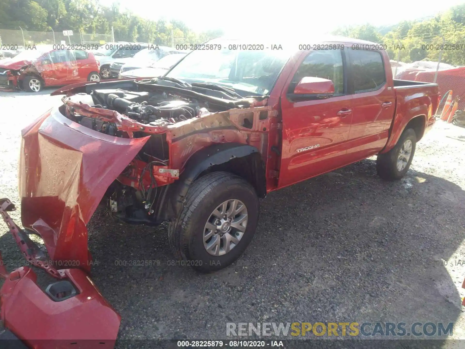 2 Фотография поврежденного автомобиля 3TMCZ5AN2KM244100 TOYOTA TACOMA 4WD 2019