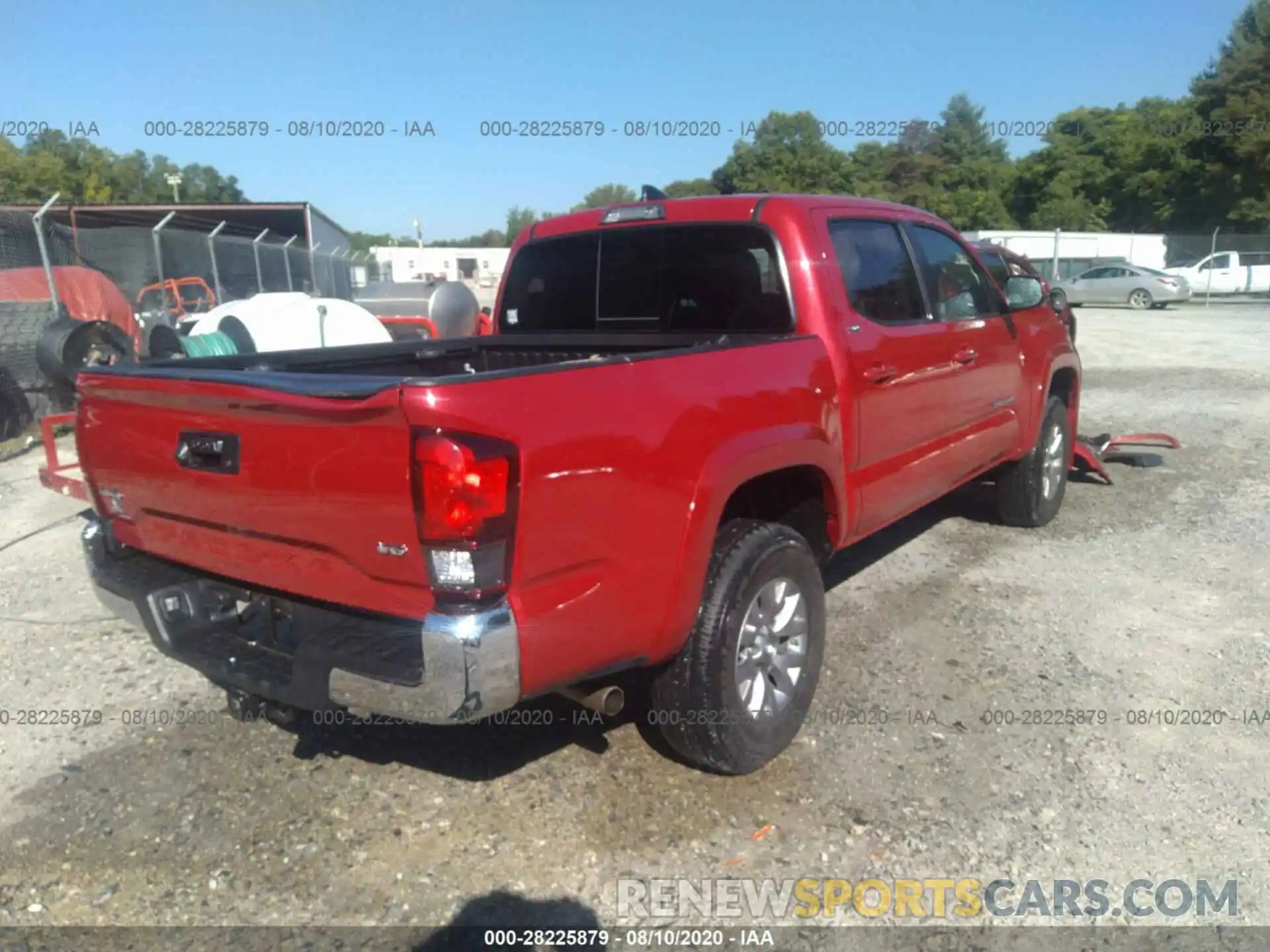 4 Photograph of a damaged car 3TMCZ5AN2KM244100 TOYOTA TACOMA 4WD 2019