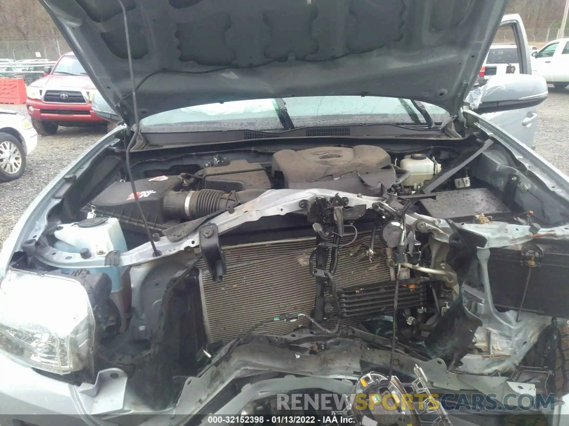 10 Photograph of a damaged car 3TMCZ5AN2KM249460 TOYOTA TACOMA 4WD 2019