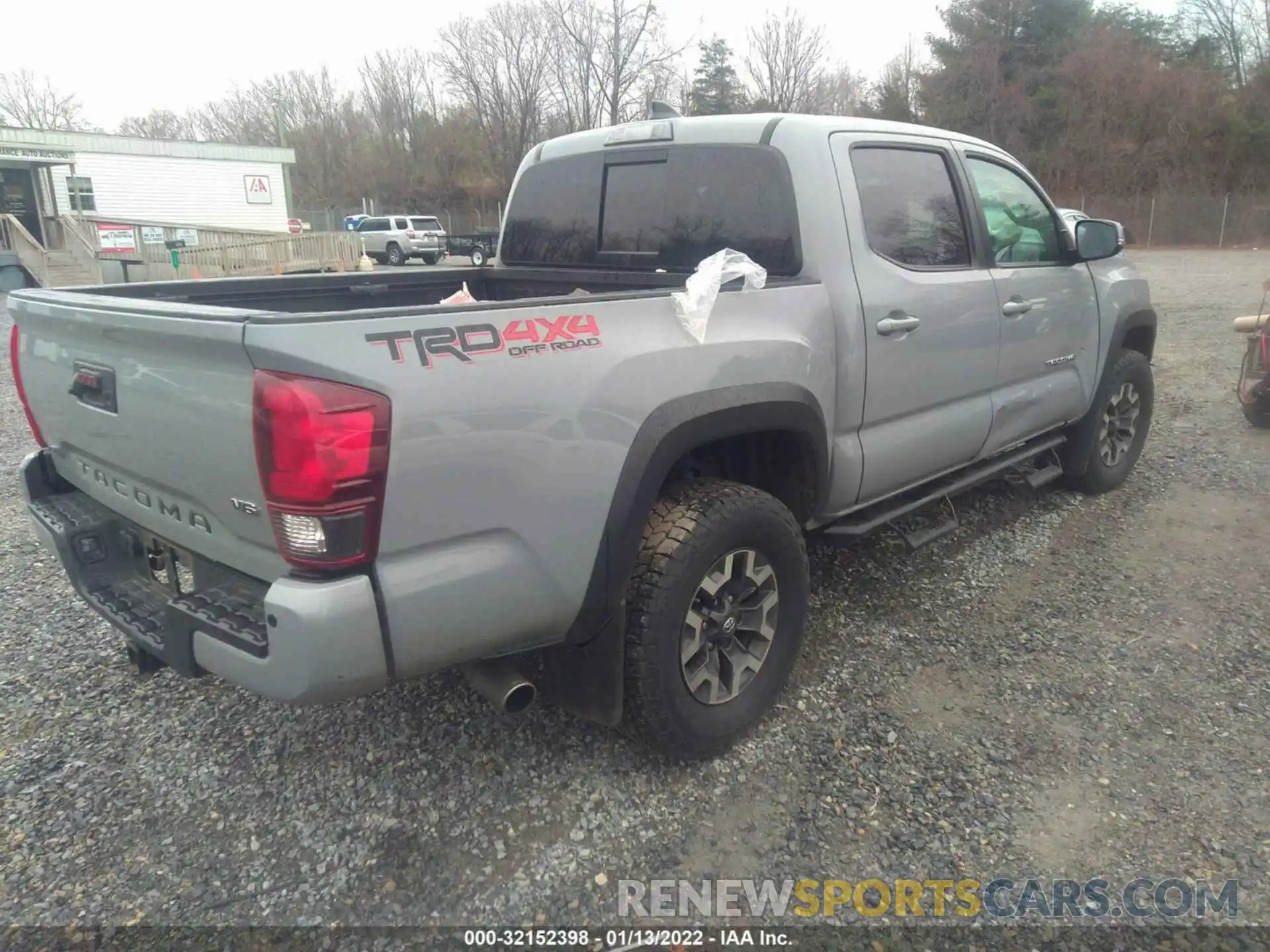 4 Photograph of a damaged car 3TMCZ5AN2KM249460 TOYOTA TACOMA 4WD 2019