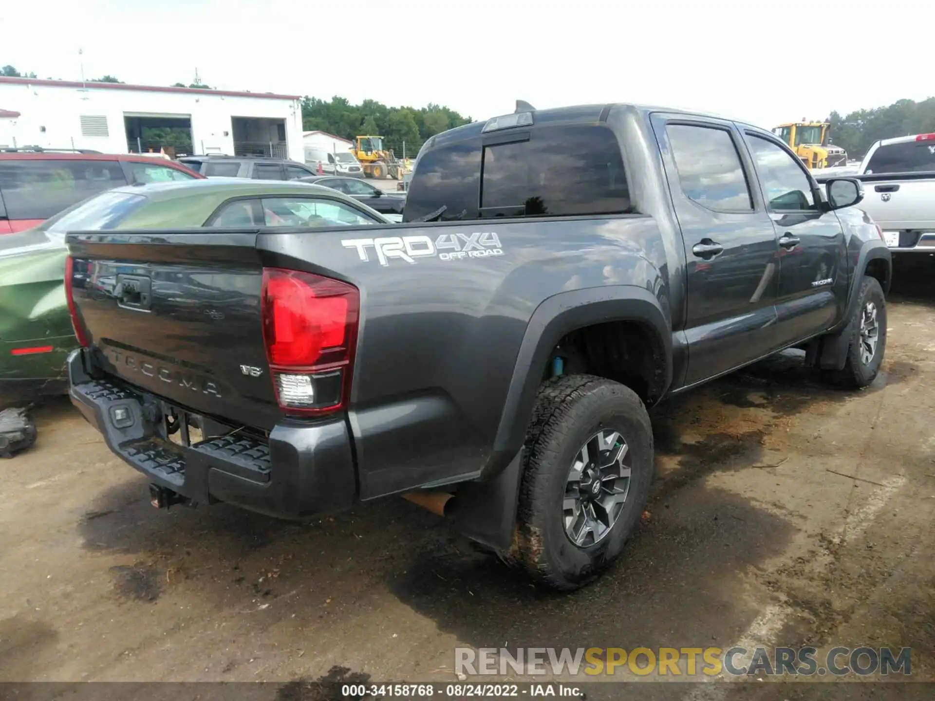 4 Фотография поврежденного автомобиля 3TMCZ5AN2KM252746 TOYOTA TACOMA 4WD 2019