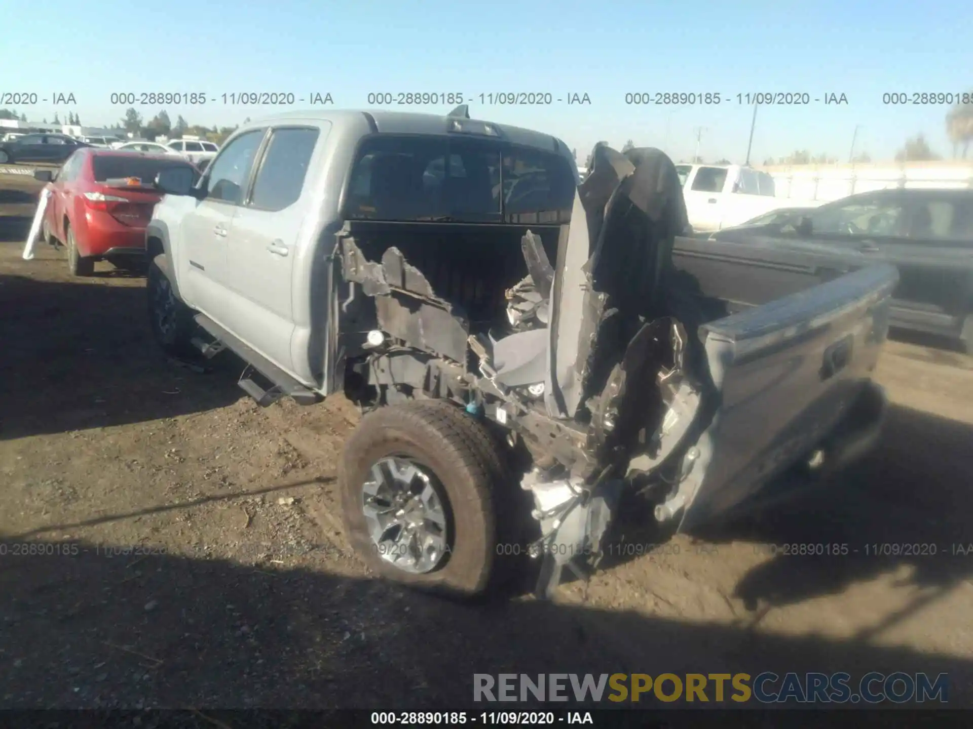 3 Фотография поврежденного автомобиля 3TMCZ5AN2KM254108 TOYOTA TACOMA 4WD 2019