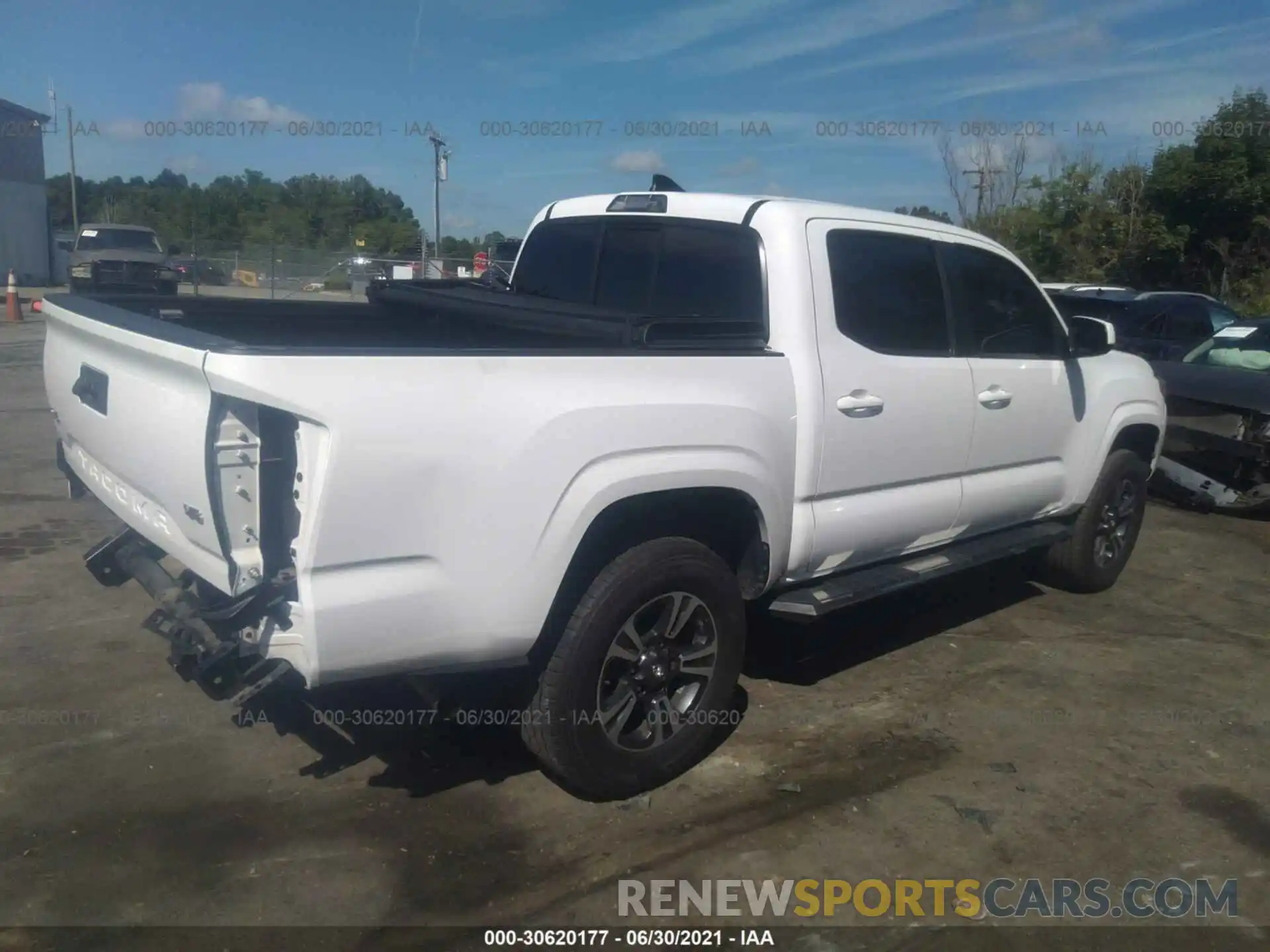 4 Photograph of a damaged car 3TMCZ5AN2KM255856 TOYOTA TACOMA 4WD 2019