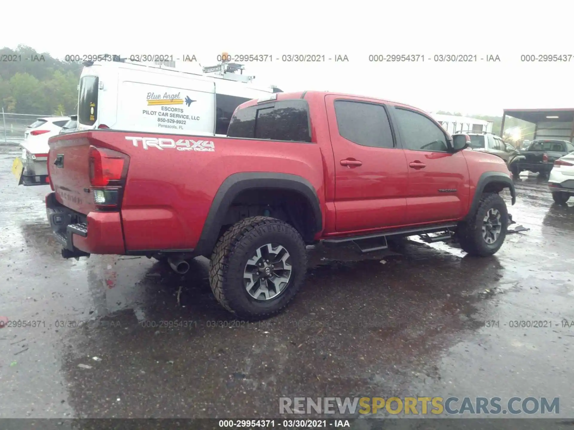 4 Photograph of a damaged car 3TMCZ5AN2KM258076 TOYOTA TACOMA 4WD 2019