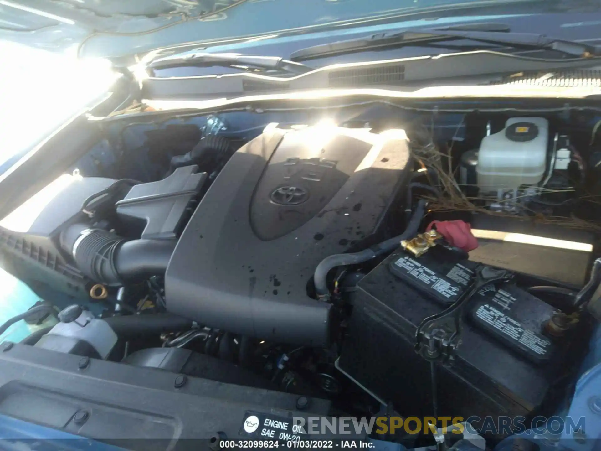 10 Photograph of a damaged car 3TMCZ5AN2KM274116 TOYOTA TACOMA 4WD 2019