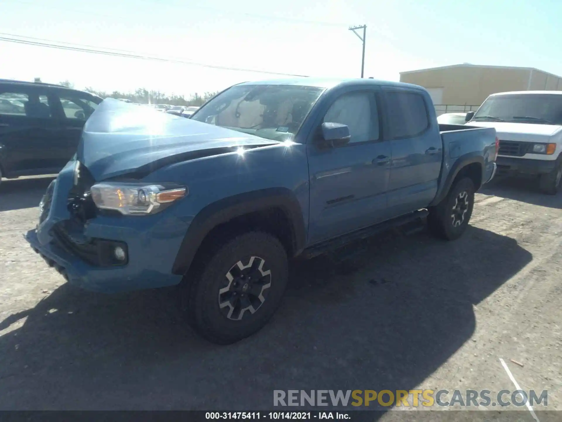 2 Фотография поврежденного автомобиля 3TMCZ5AN2KM274780 TOYOTA TACOMA 4WD 2019