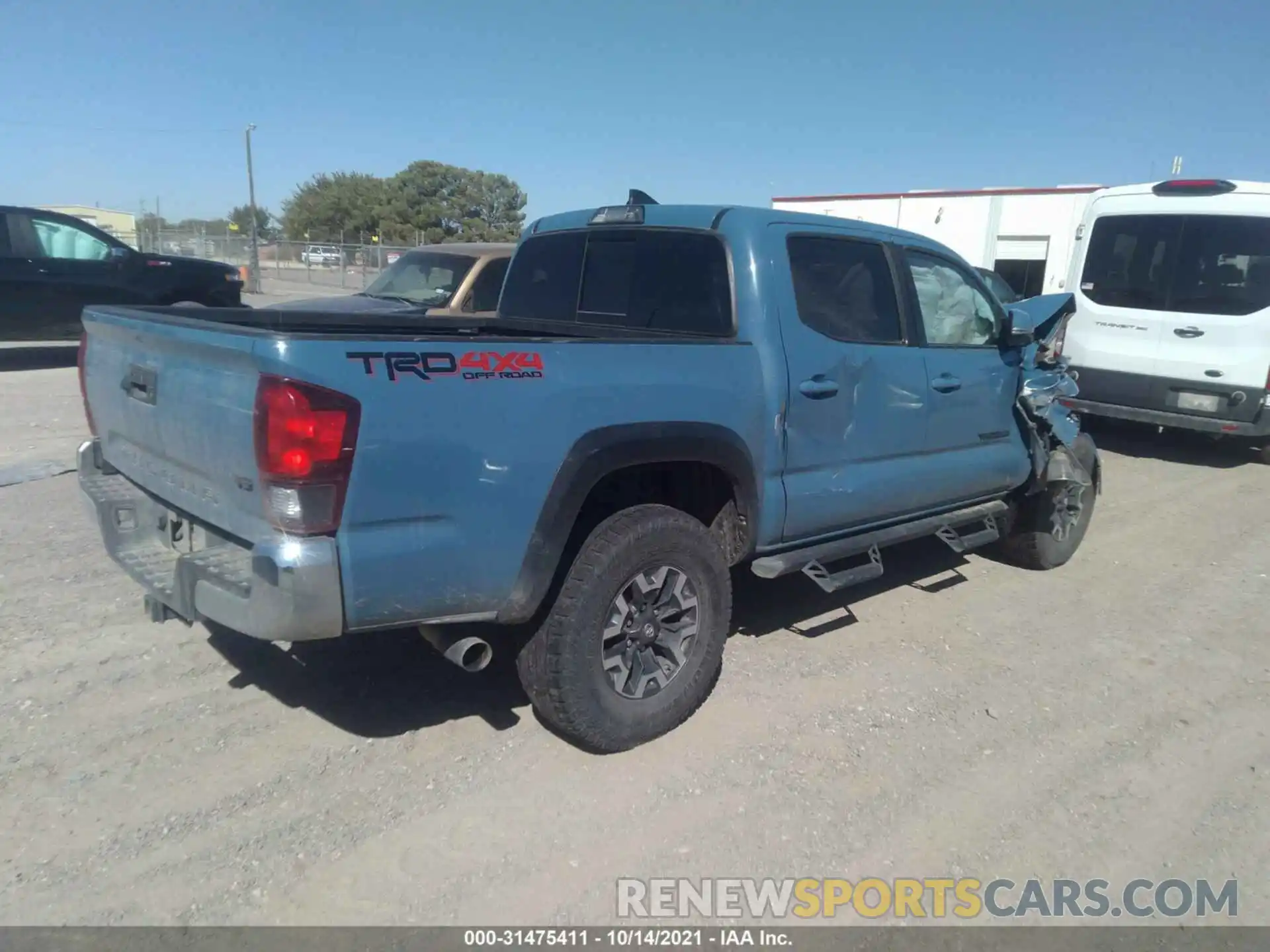 4 Фотография поврежденного автомобиля 3TMCZ5AN2KM274780 TOYOTA TACOMA 4WD 2019