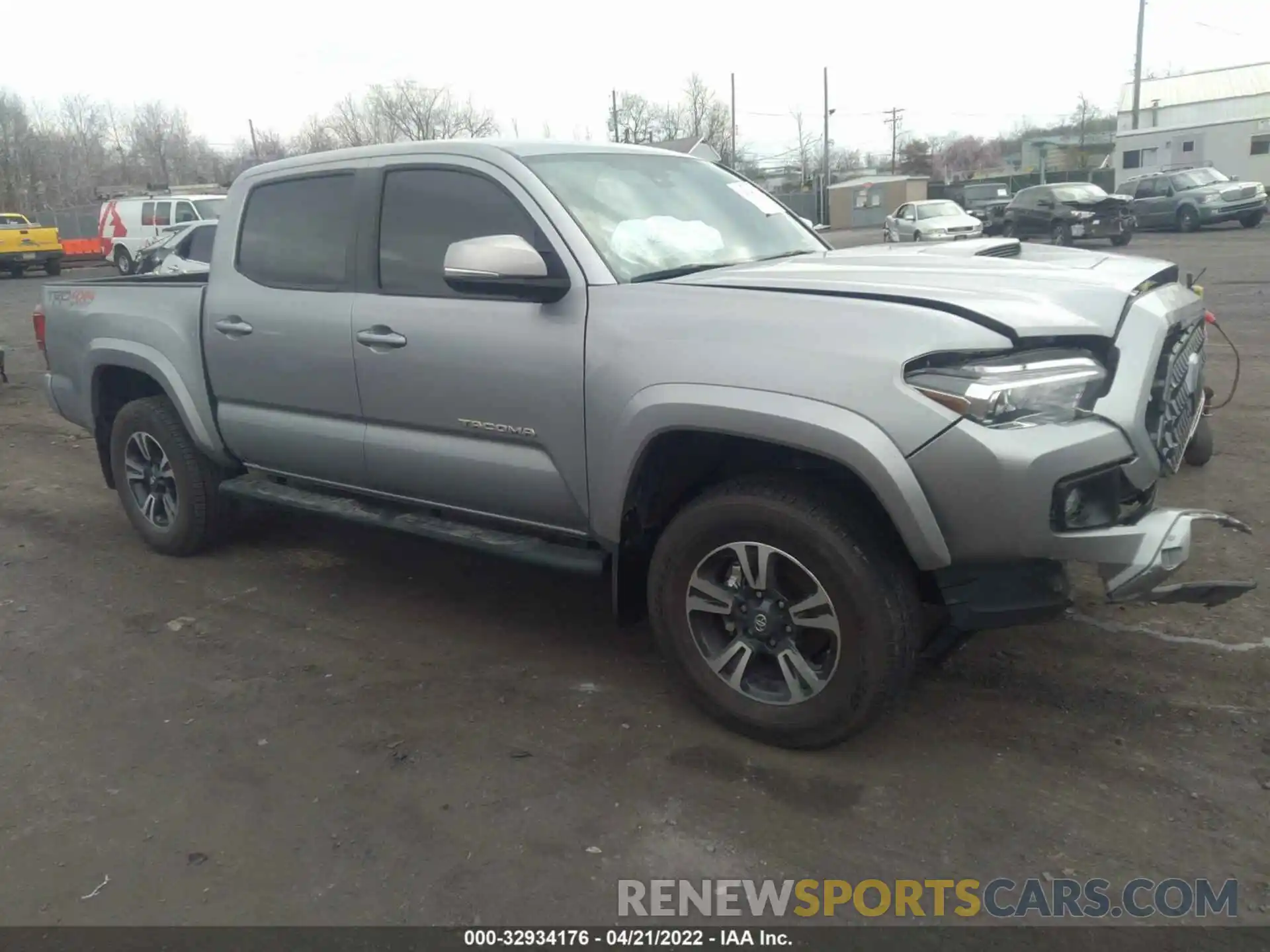 1 Photograph of a damaged car 3TMCZ5AN2KM280529 TOYOTA TACOMA 4WD 2019