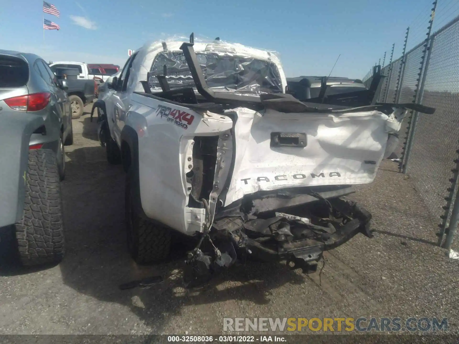 3 Photograph of a damaged car 3TMCZ5AN3KM189592 TOYOTA TACOMA 4WD 2019