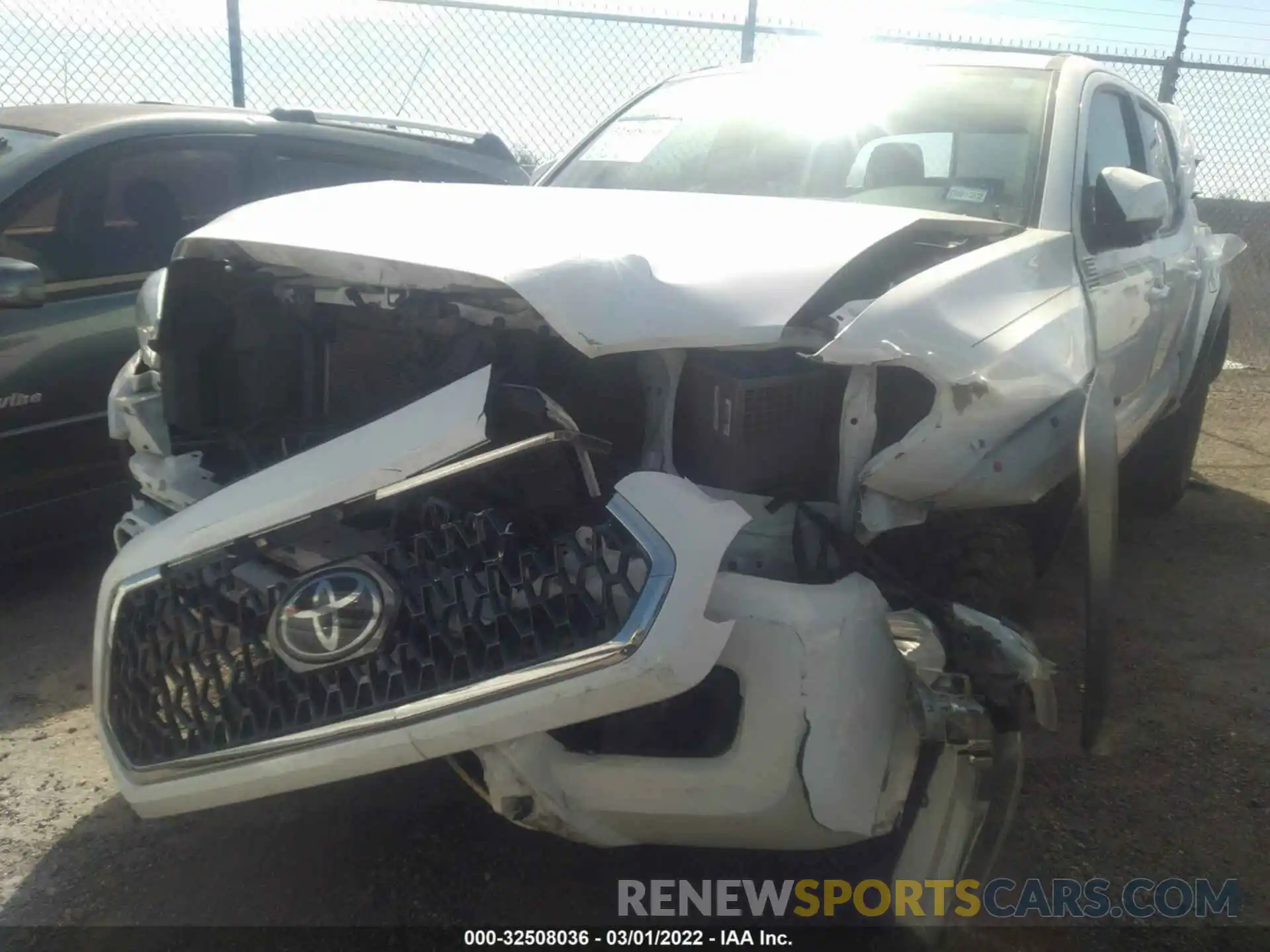 6 Photograph of a damaged car 3TMCZ5AN3KM189592 TOYOTA TACOMA 4WD 2019