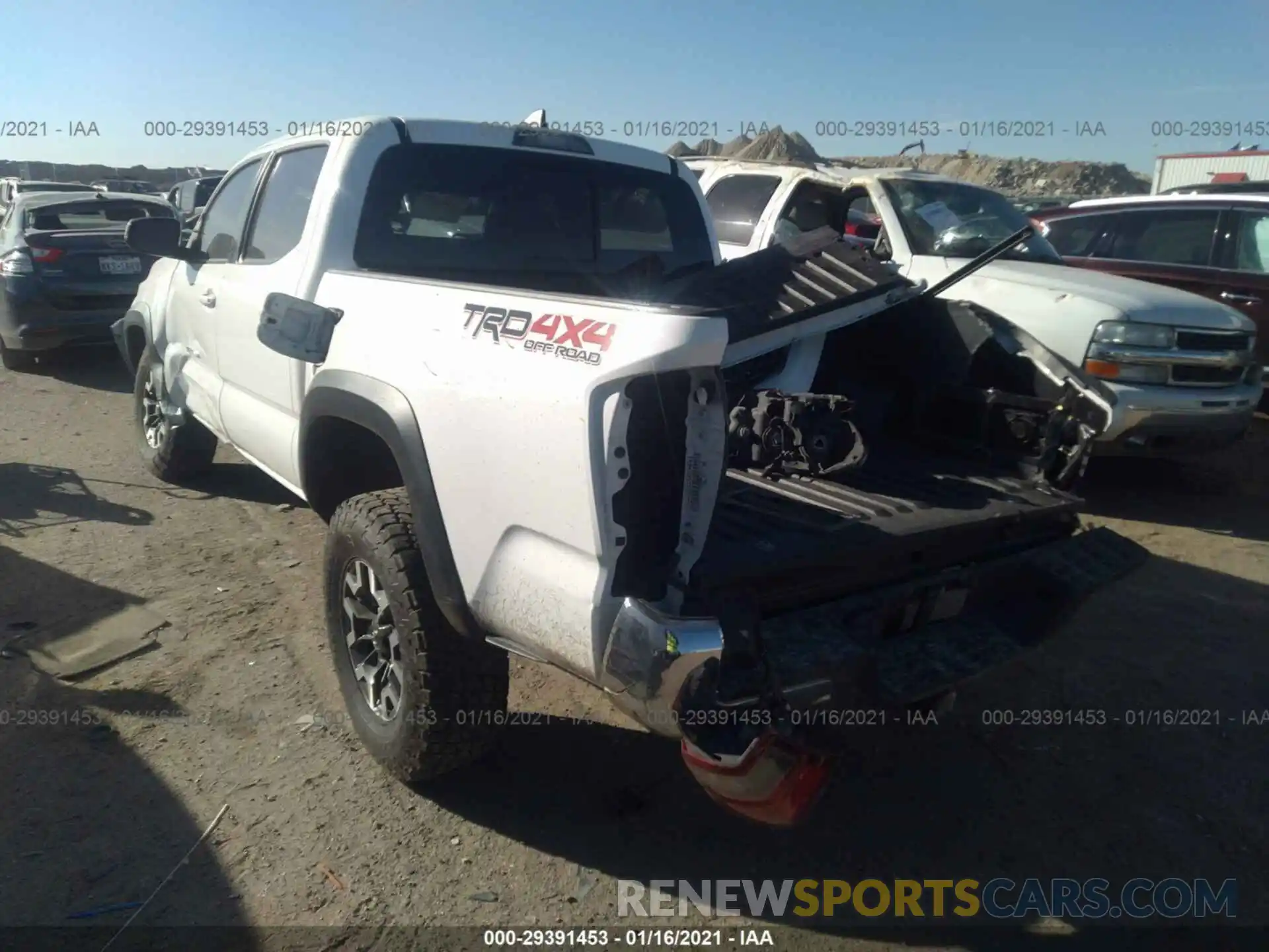 3 Photograph of a damaged car 3TMCZ5AN3KM193576 TOYOTA TACOMA 4WD 2019