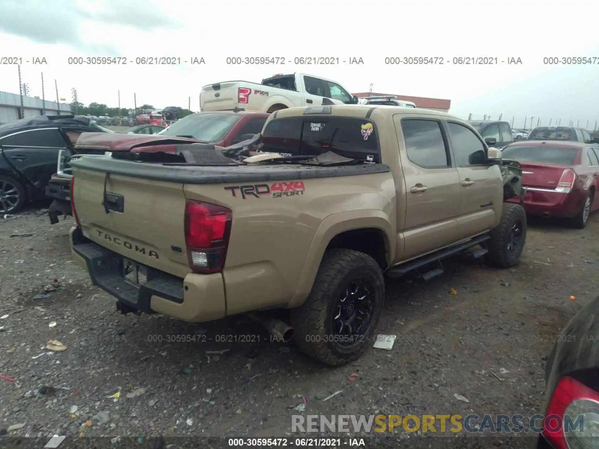 4 Photograph of a damaged car 3TMCZ5AN3KM201532 TOYOTA TACOMA 4WD 2019